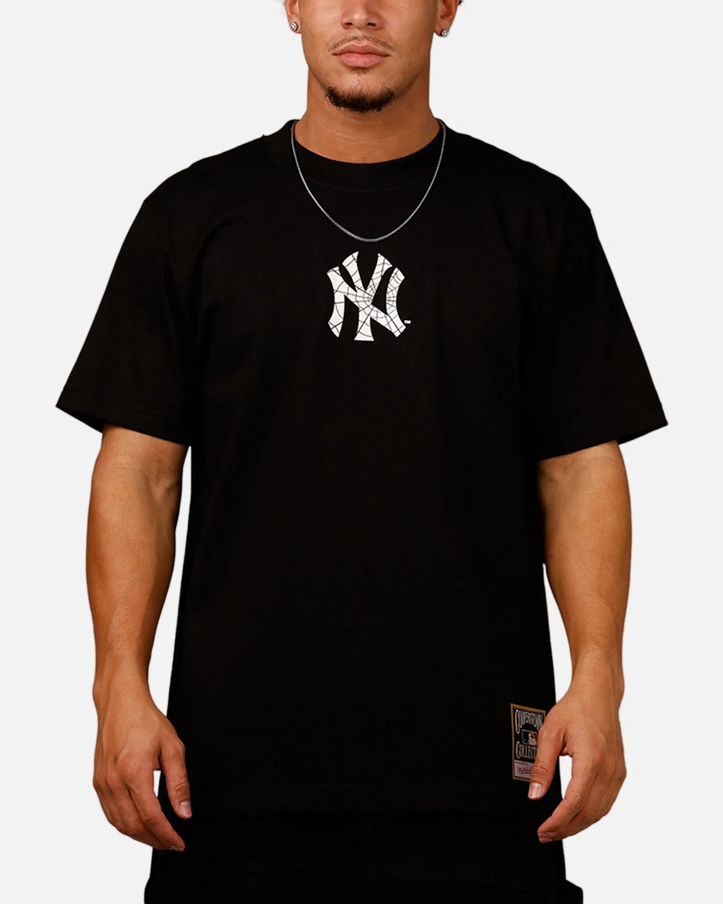 Mitchell & Ness New York Yankees Web T-Shirt Black sold by Culture Kings product image thumbnail 2