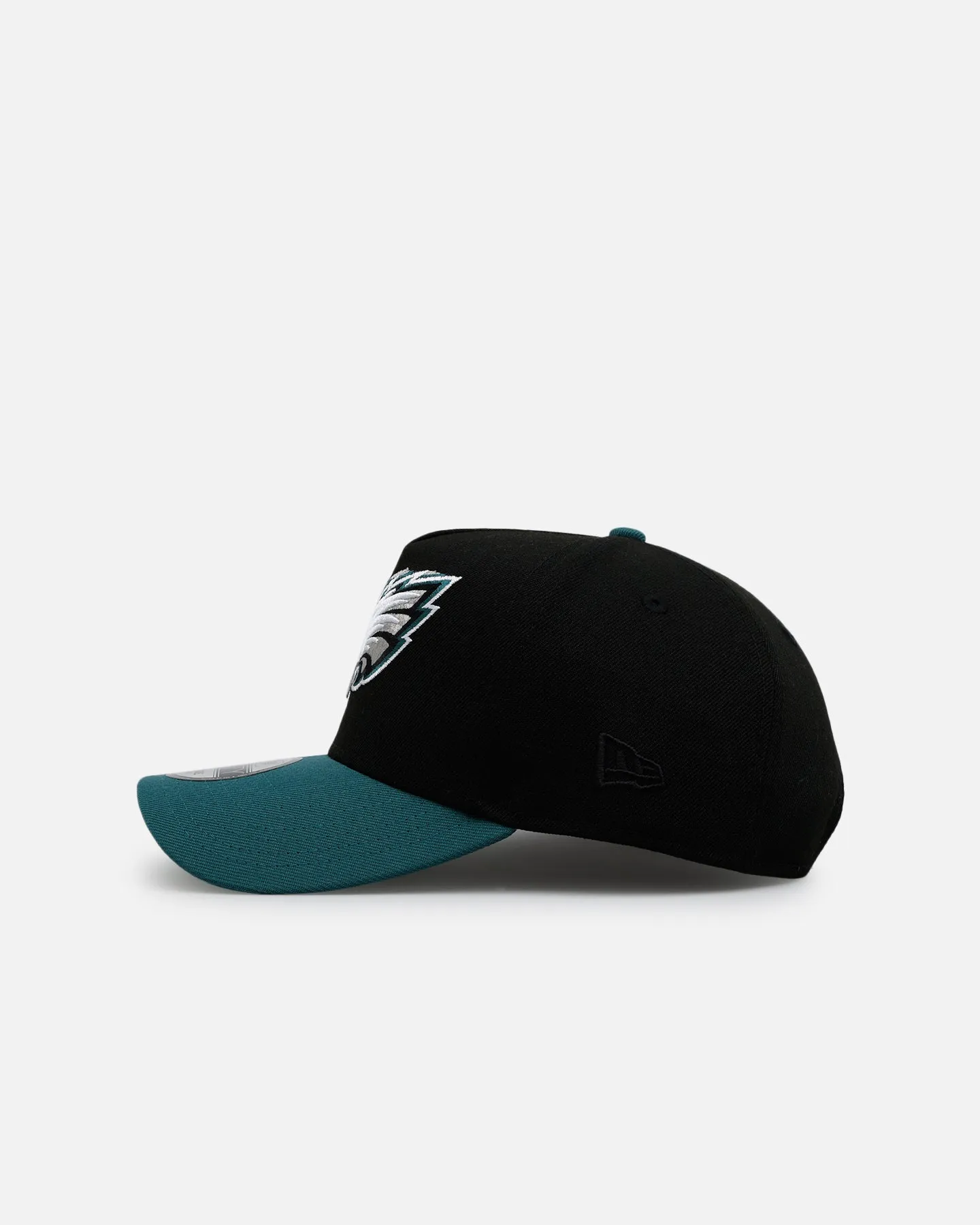 New Era Philadelphia Eagles 'Cascade' 9FORTY A-Frame Snapback Black sold by Culture Kings product image thumbnail 4