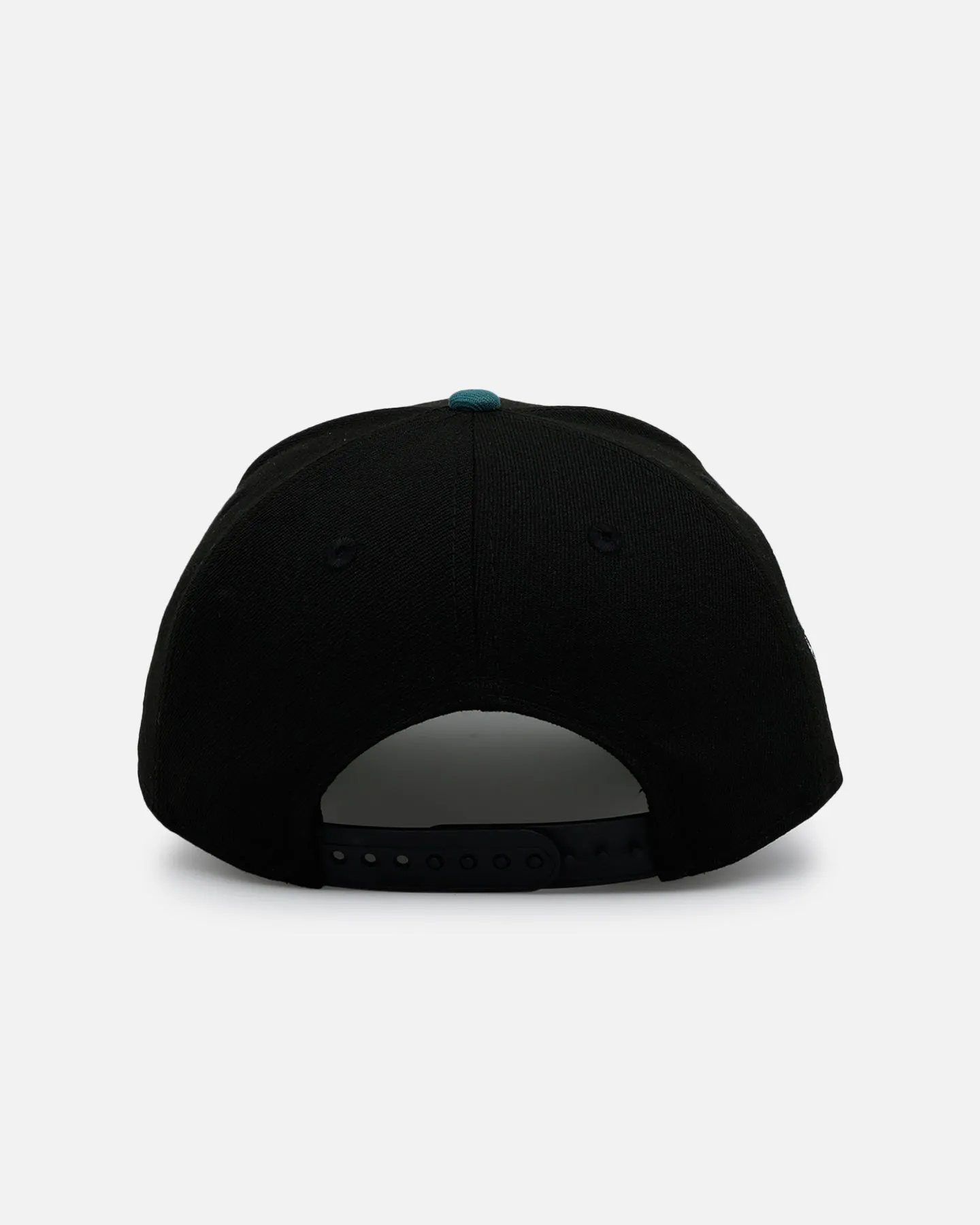 New Era Philadelphia Eagles 'Cascade' 9FORTY A-Frame Snapback Black sold by Culture Kings product image thumbnail 2