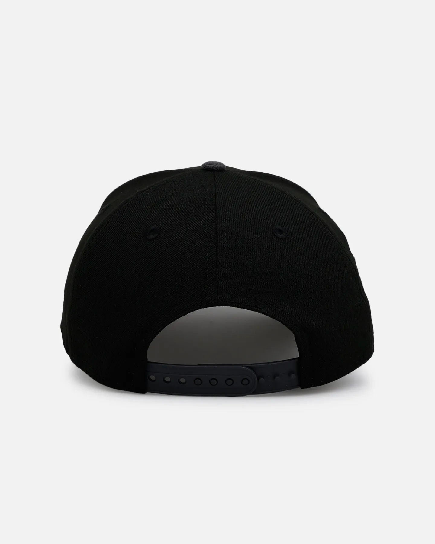 New Era Atlanta Braves 'Stealth' 9FORTY A-Frame Snapback Black/Charcoal sold by Culture Kings product image thumbnail 2