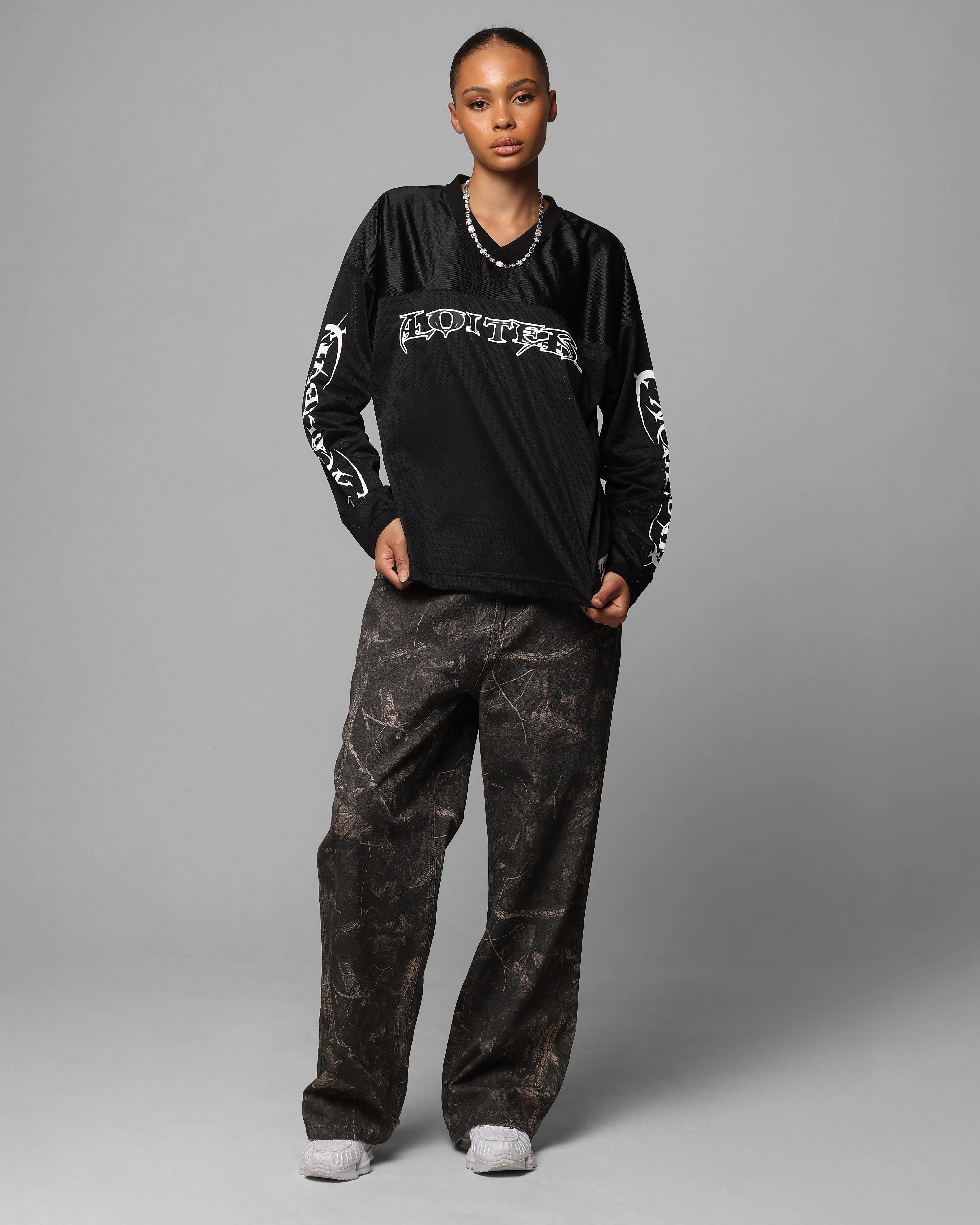 Loiter Long Sleeve Training Jersey Black sold by Culture Kings product image thumbnail 3