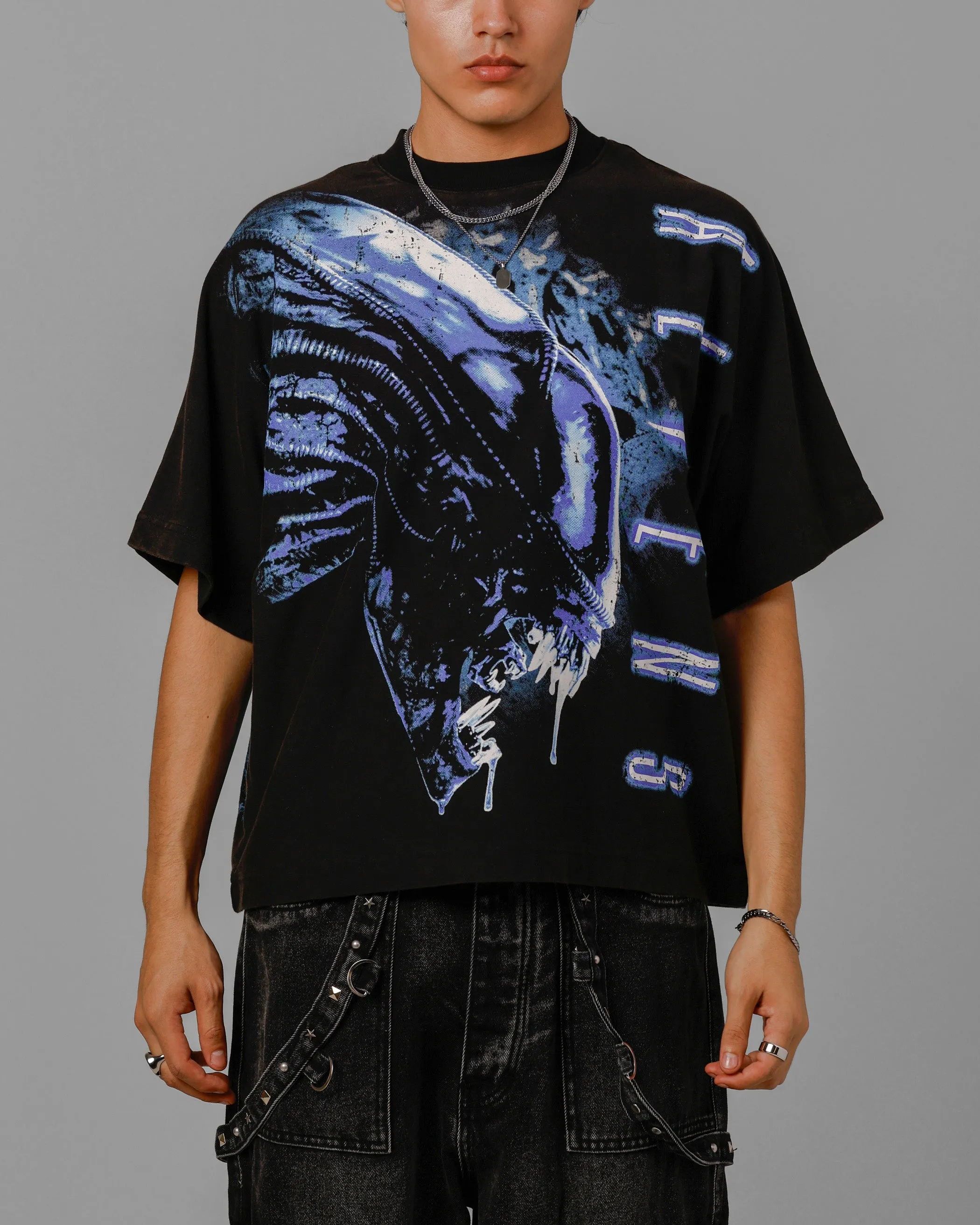 Loiter Alien It's War Boxy T-Shirt Washed Black sold by Culture Kings product image thumbnail 2
