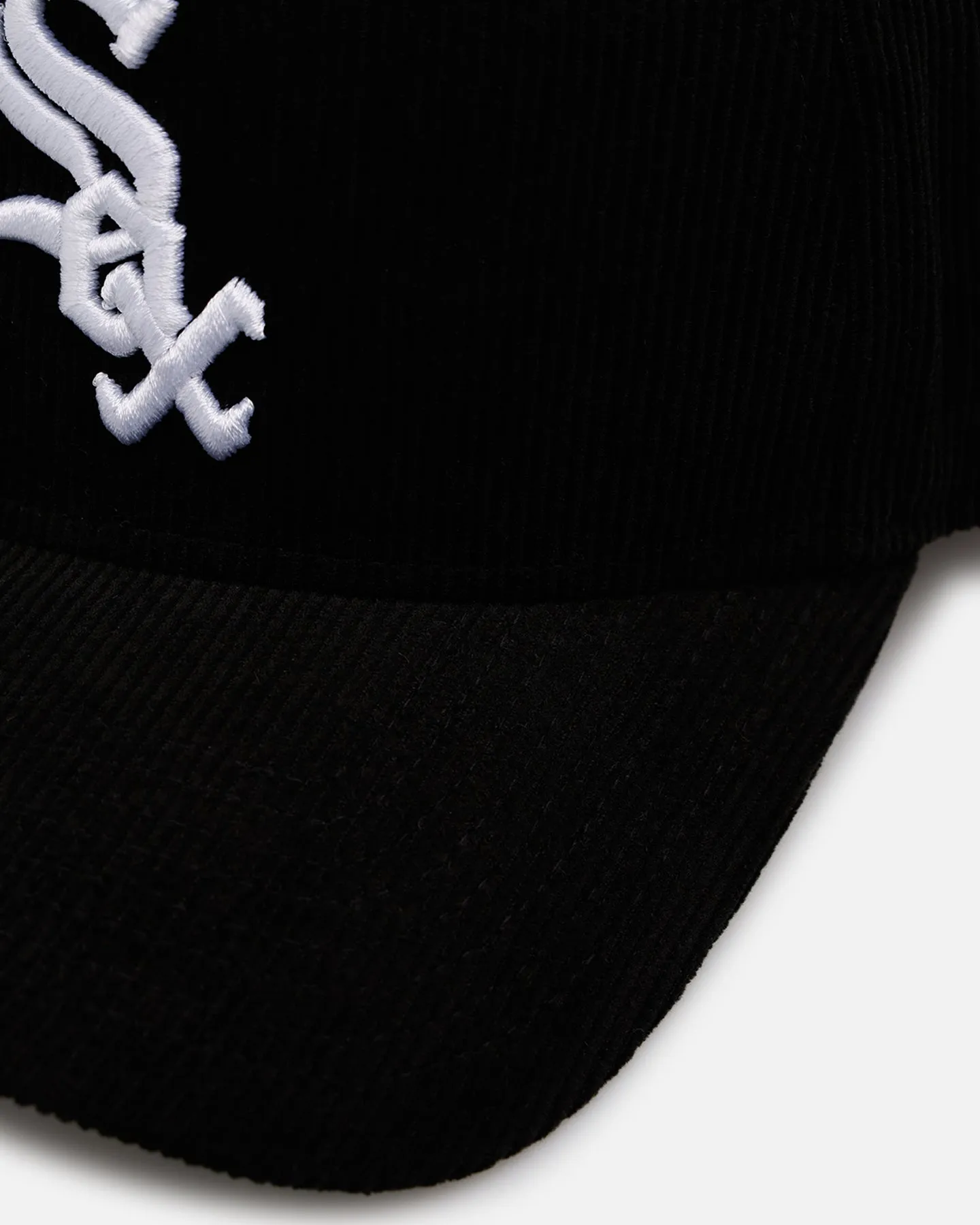 New Era Chicago White Sox 'Black Cord' 9FORTY A-Frame Corduroy Snapback Black sold by Culture Kings product image thumbnail 2