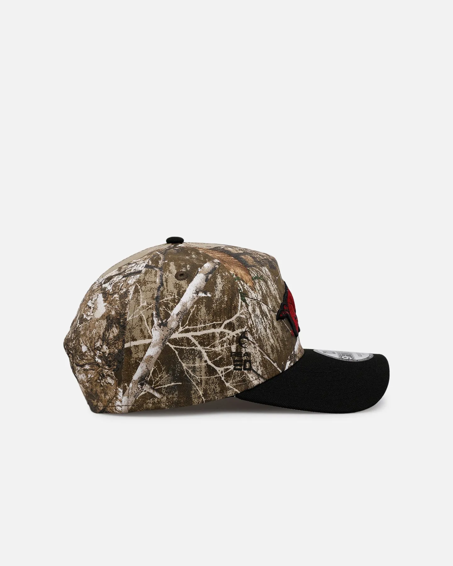 New Era Arkansas Razorbacks 'Southeastern Conference' 9FORTY A-Frame Snapback Realtree sold by Culture Kings product image thumbnail 3