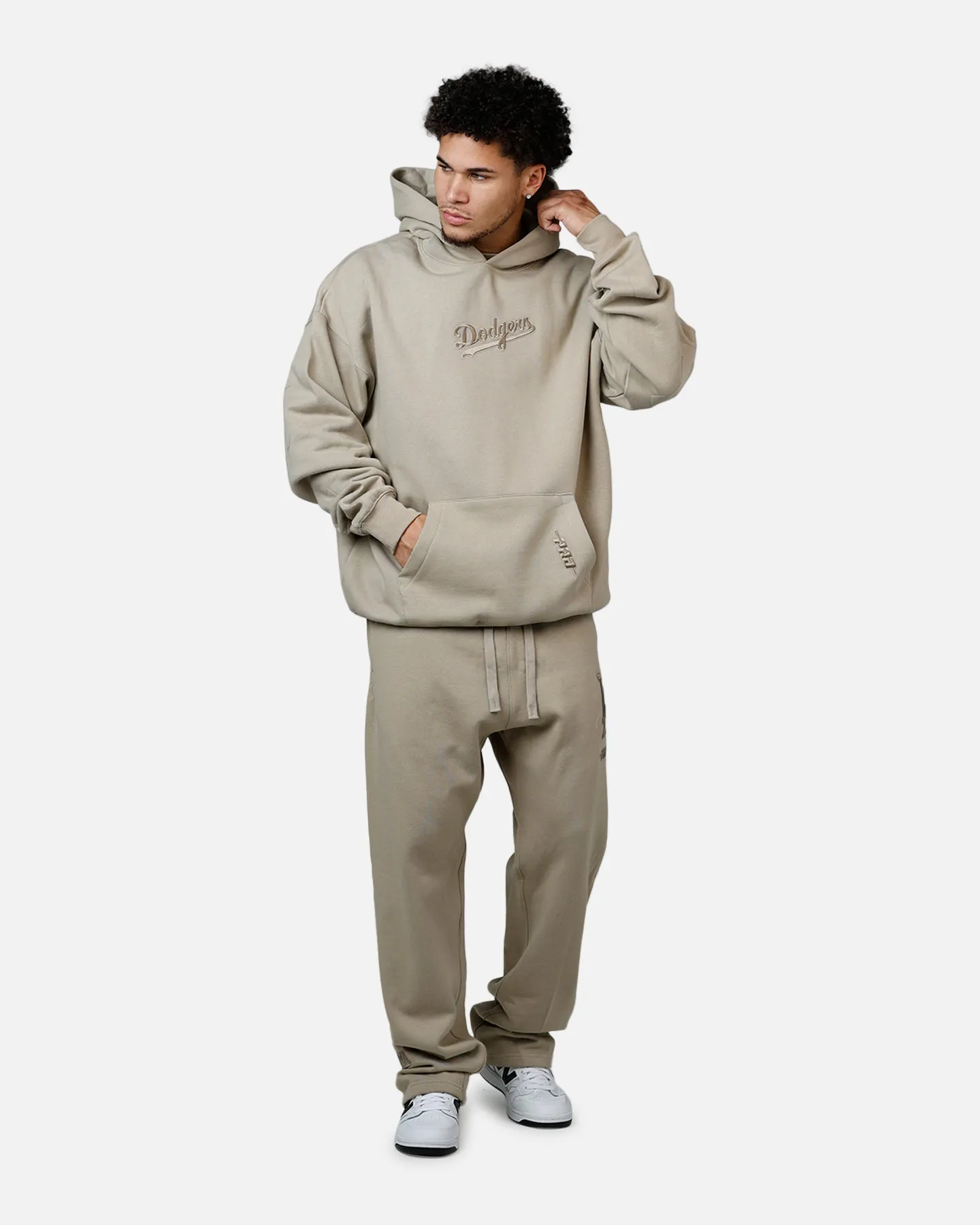 Pro Standard Los Angeles Dodgers Wingspan Hoodie Taupe sold by Culture Kings product image thumbnail 3