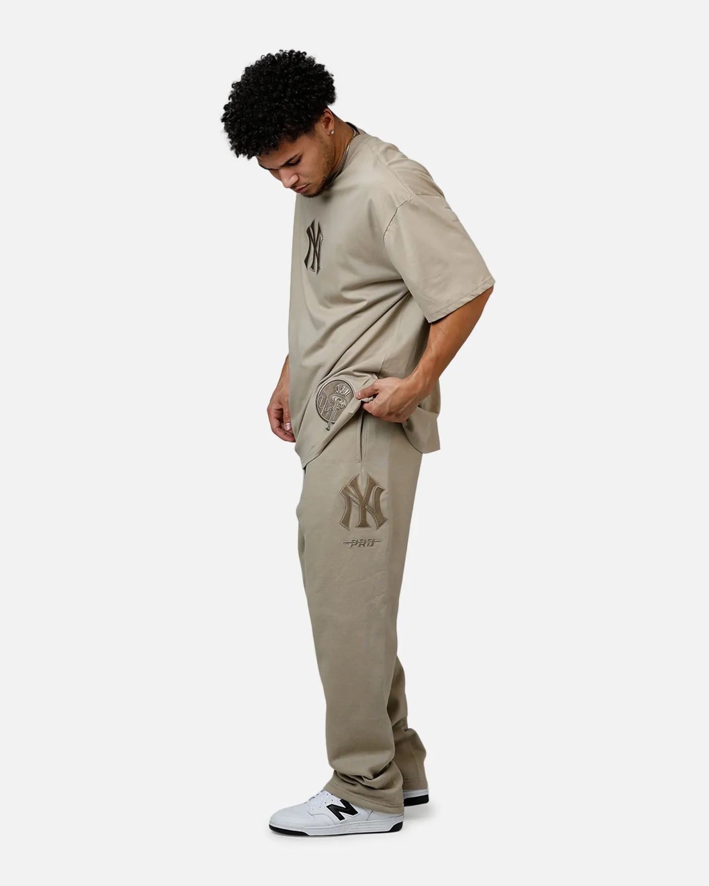 Pro Standard New York Yankees Wingspan T-Shirt Taupe sold by Culture Kings product image thumbnail 3