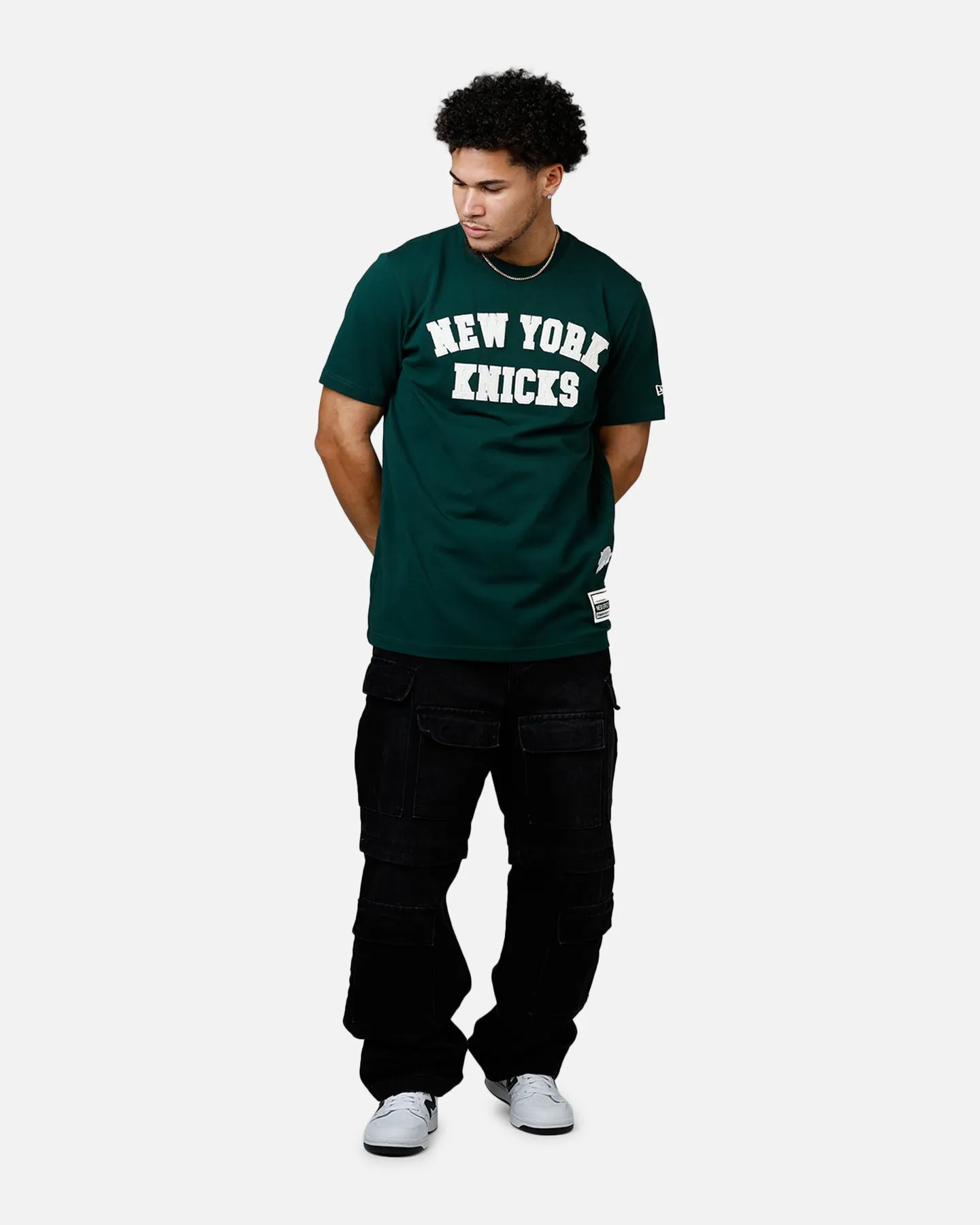 New Era New York Knicks Logo Select T-Shirt Dark Green sold by Culture Kings product image thumbnail 3