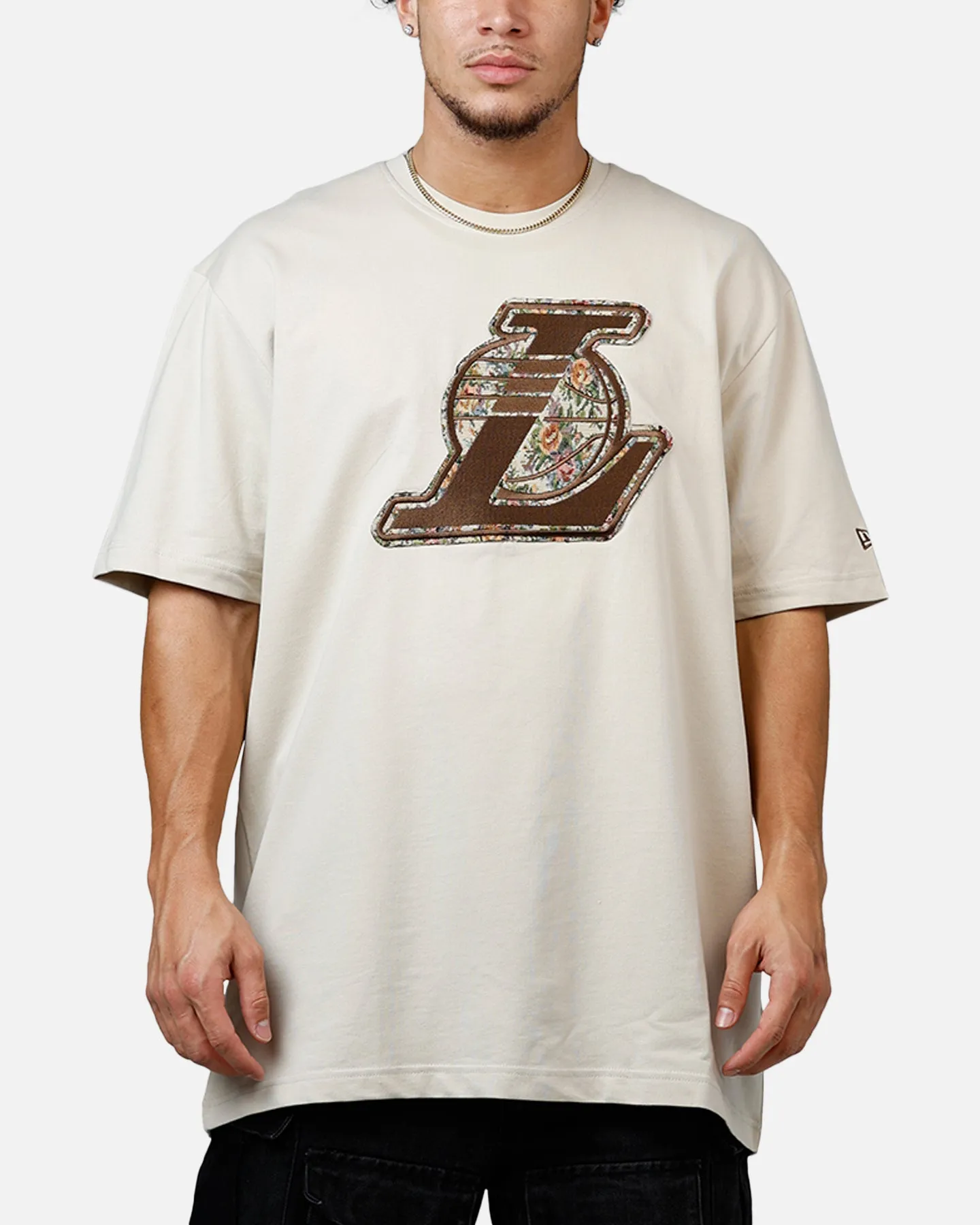 New Era Los Angeles Lakers Upholstery T-Shirt Stone sold by Culture Kings