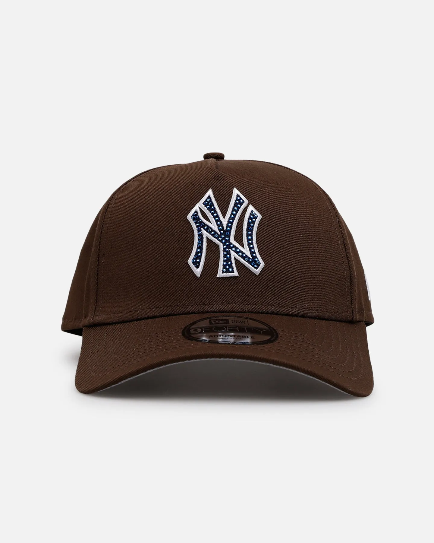 New Era New York Yankees 'Diamante' 9FORTY A-Frame Snapback Walnut sold by Culture Kings