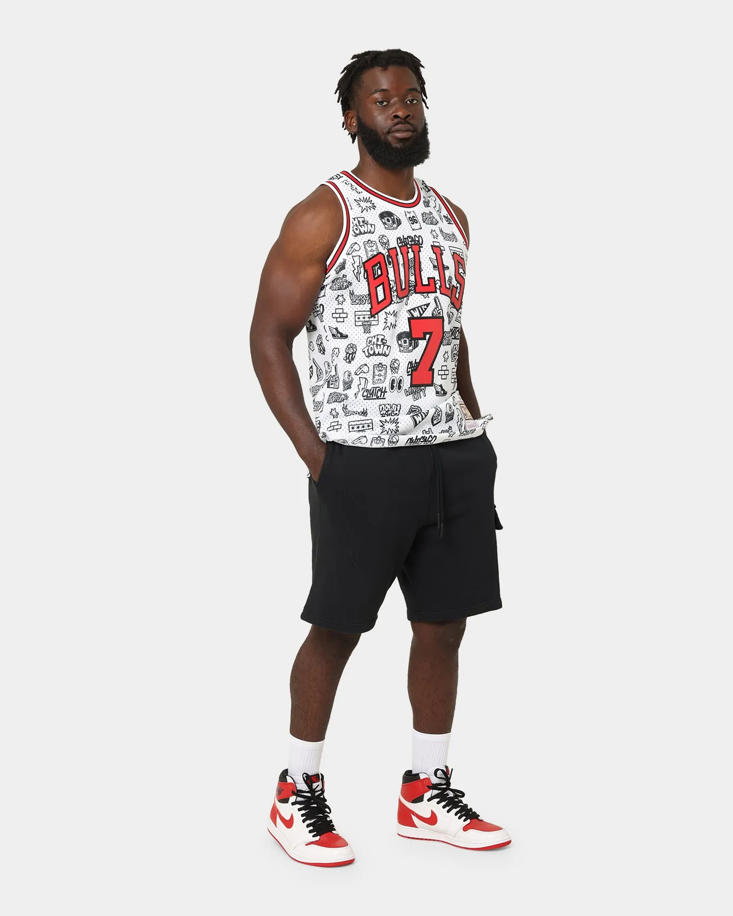 Mitchell & Ness Chicago Bulls Toni Kukoč #7 1997-1998 Doodle Swingman Jersey White sold by Culture Kings product image thumbnail 3