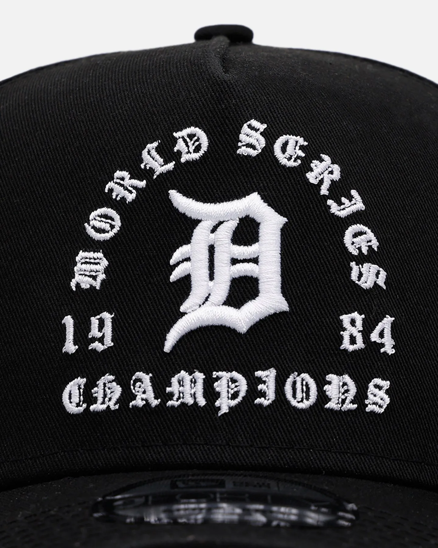 New Era Detroit Tigers 'Gothic Arch 2.0' 9FORTY A-Frame Snapback Black/White sold by Culture Kings product image thumbnail 5
