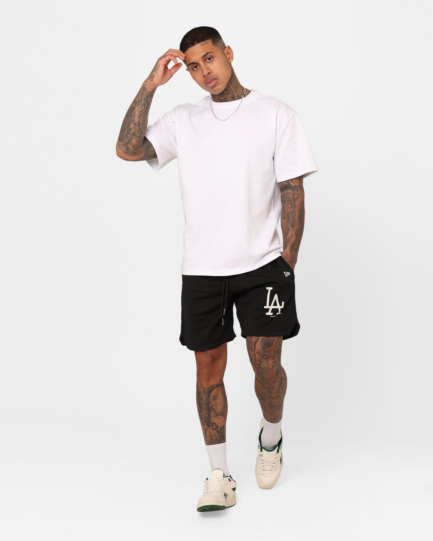 New Era Los Angeles Dodgers Mesh Shorts Black sold by Culture Kings product image thumbnail 2