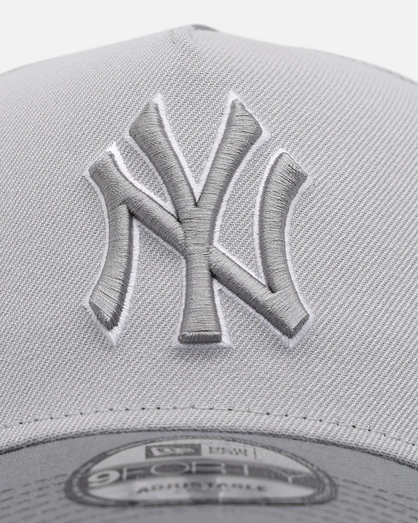 New Era New York Yankees 'Smoke' 9FORTY A-Frame Snapback Smoke sold by Culture Kings product image thumbnail 5
