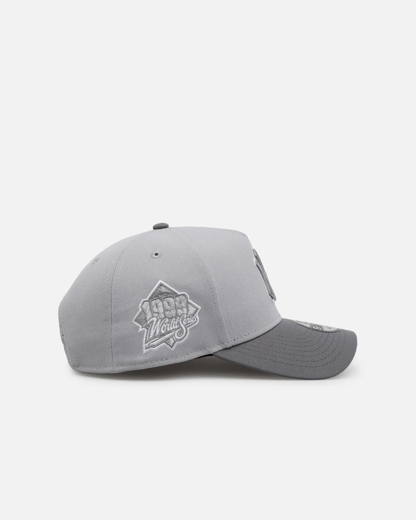 New Era New York Yankees 'Smoke' 9FORTY A-Frame Snapback Smoke sold by Culture Kings product image thumbnail 3