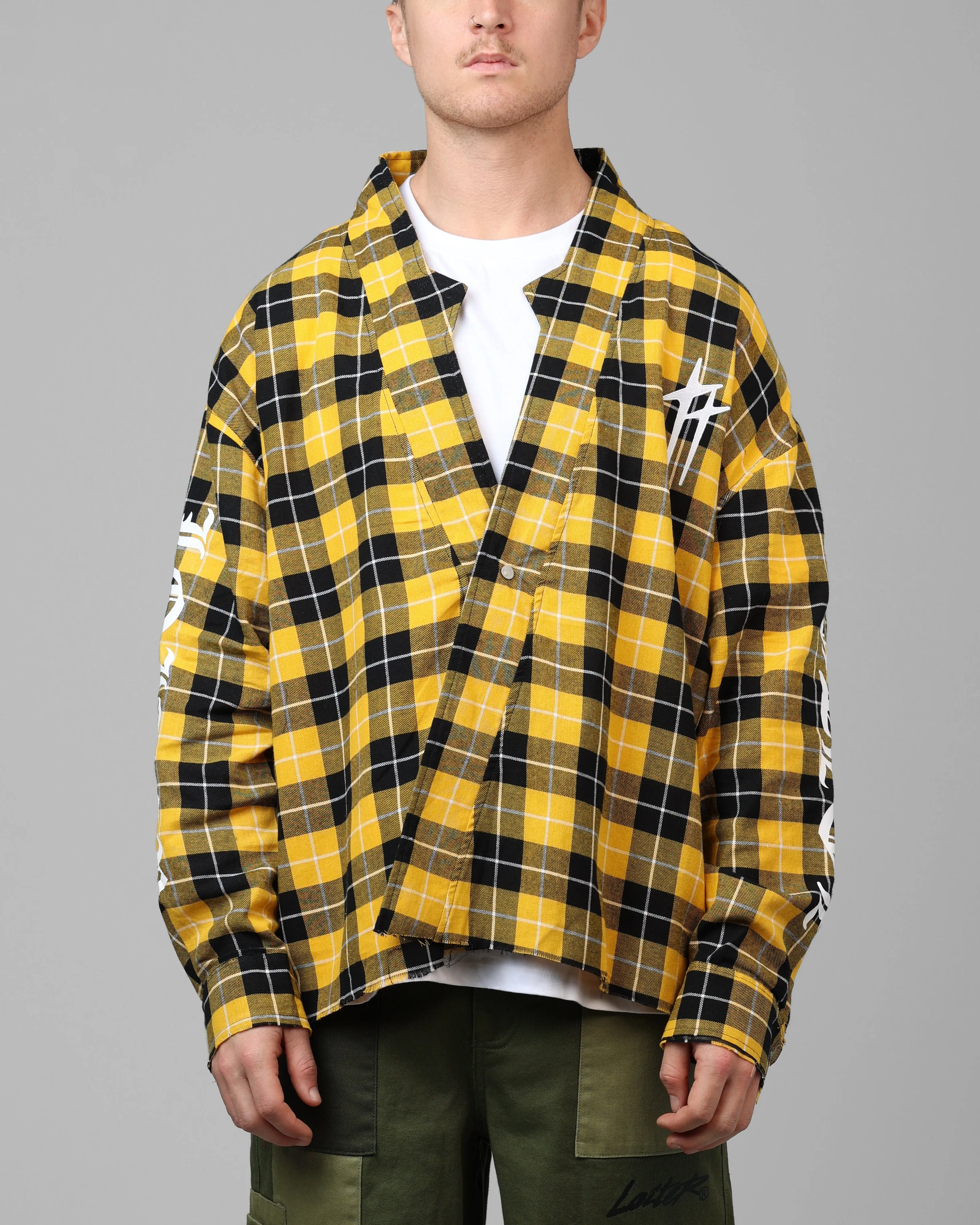 Loiter Kimono Flannel Yellow/Black sold by Culture Kings product image thumbnail 2