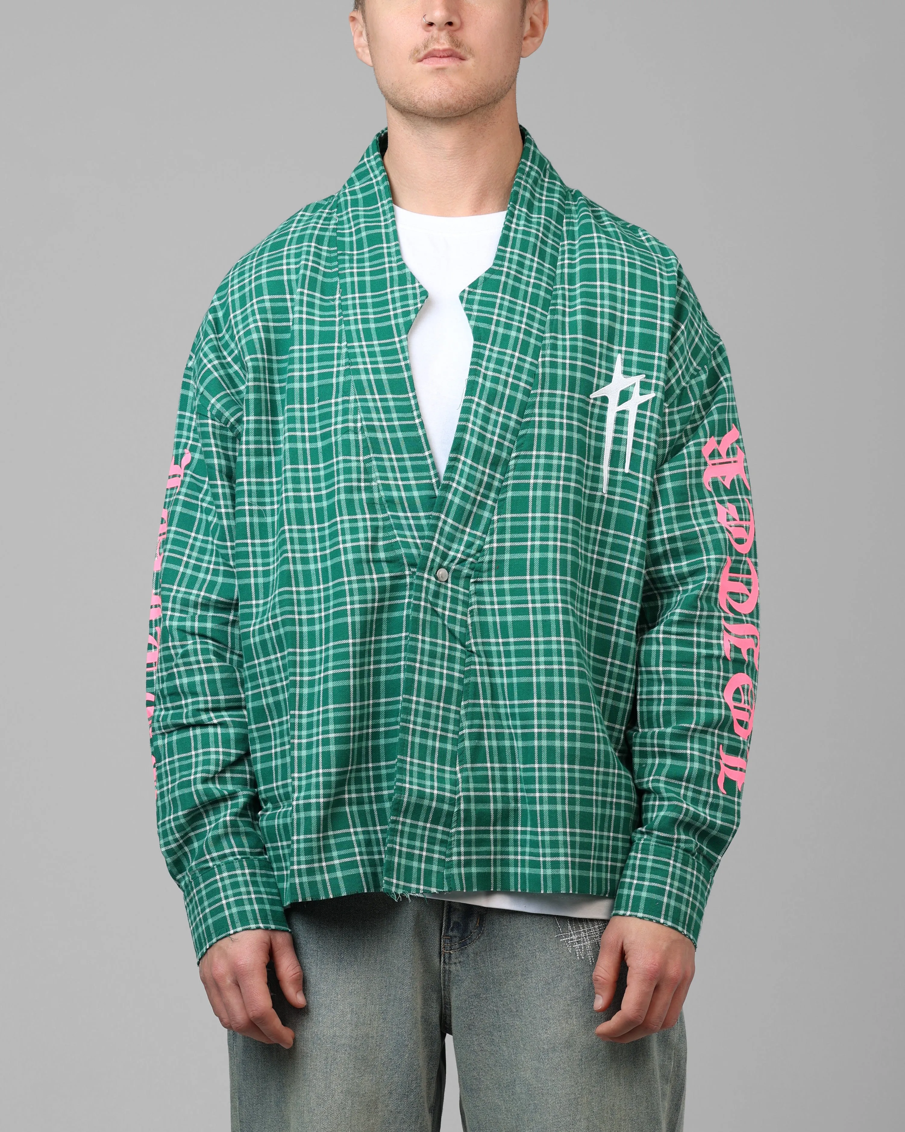Loiter Kimono Flannel Green sold by Culture Kings product image thumbnail 2