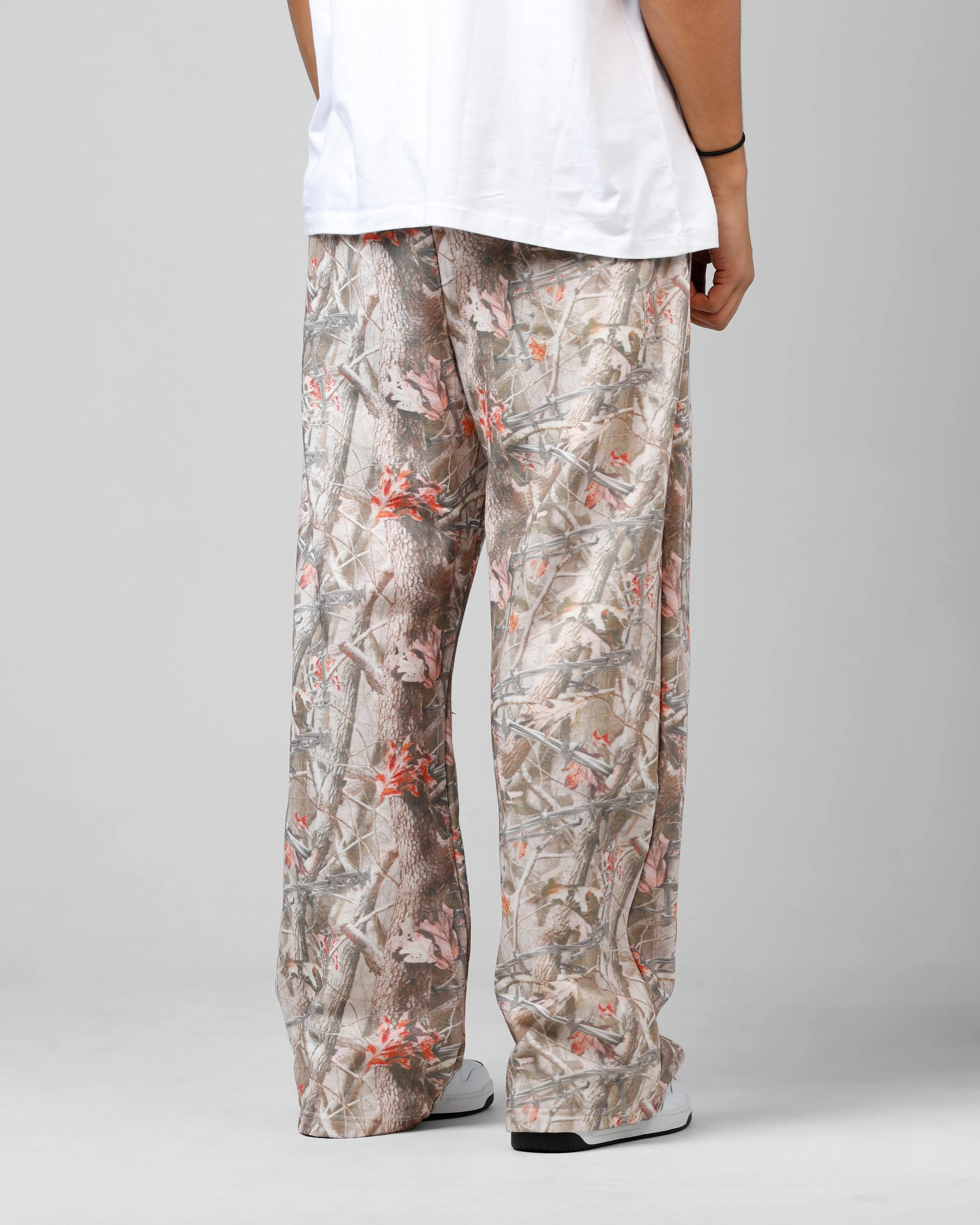 Loiter Inferno Sweatpants Real Tree Camo sold by Culture Kings product image thumbnail 3