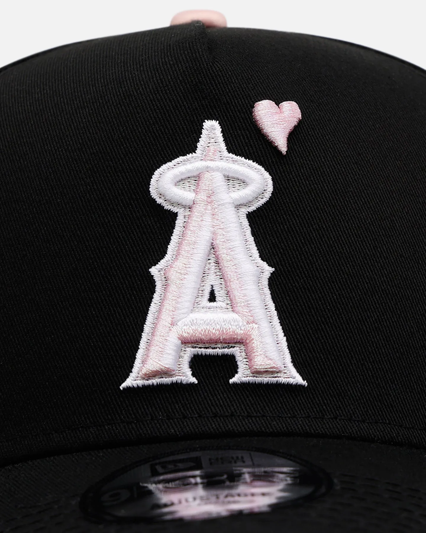 New Era Los Angeles Angels 'Pink Satin Hearts 2.0' 9FORTY A-Frame Snapback Black/Pink sold by Culture Kings product image thumbnail 5