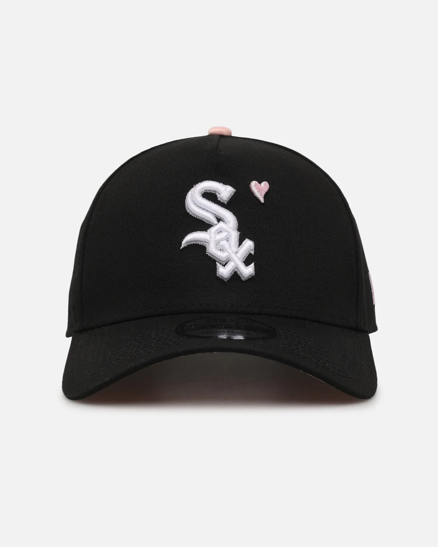 New Era Chicago White Sox 'Pink Satin Hearts 2.0' 9FORTY A-Frame Snapback Black/Pink sold by Culture Kings product image thumbnail 2