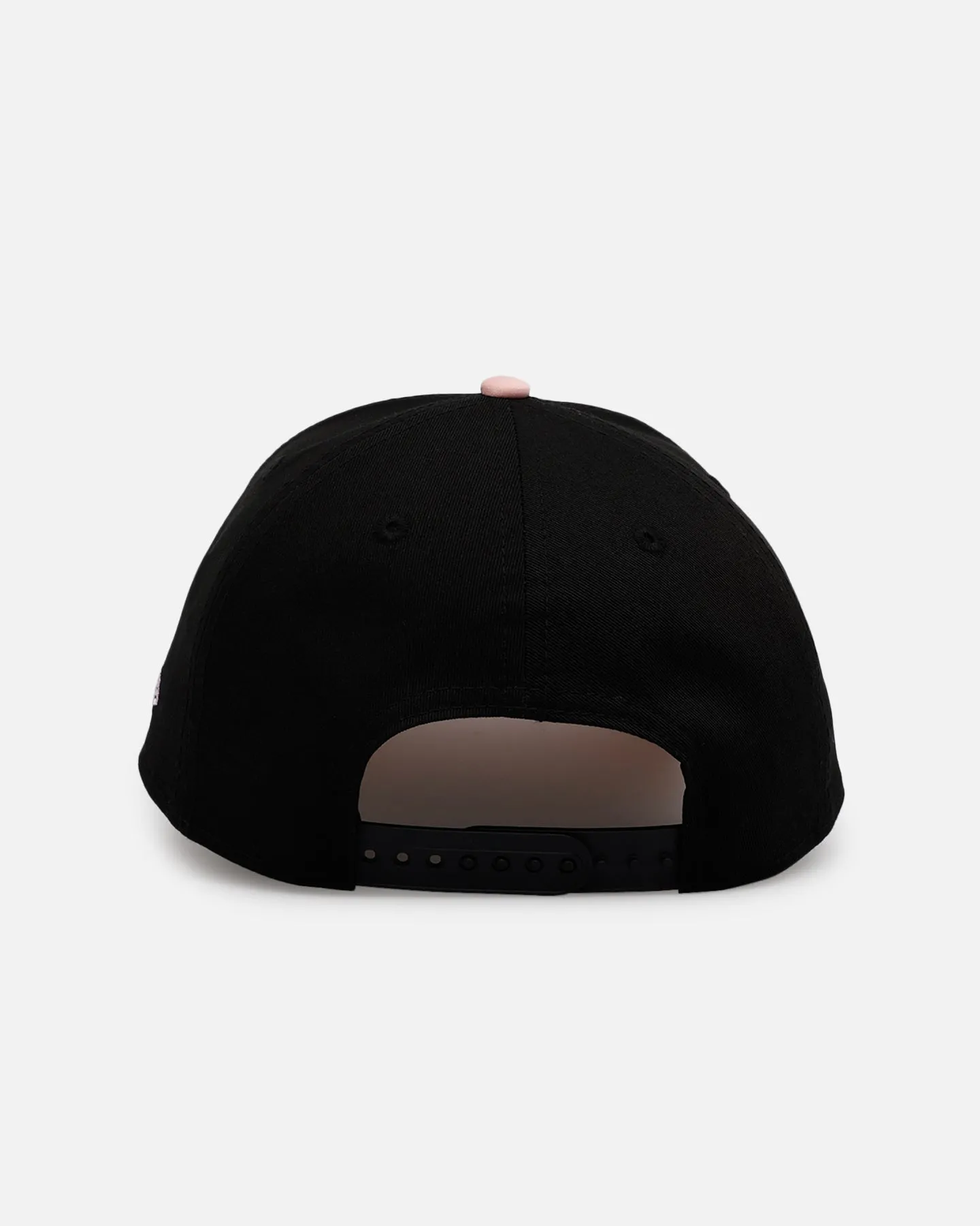 New Era Pittsburgh Pirates 'Pink Satin Hearts 2.0' 9FORTY A-Frame Snapback Black/Pink sold by Culture Kings product image thumbnail 4