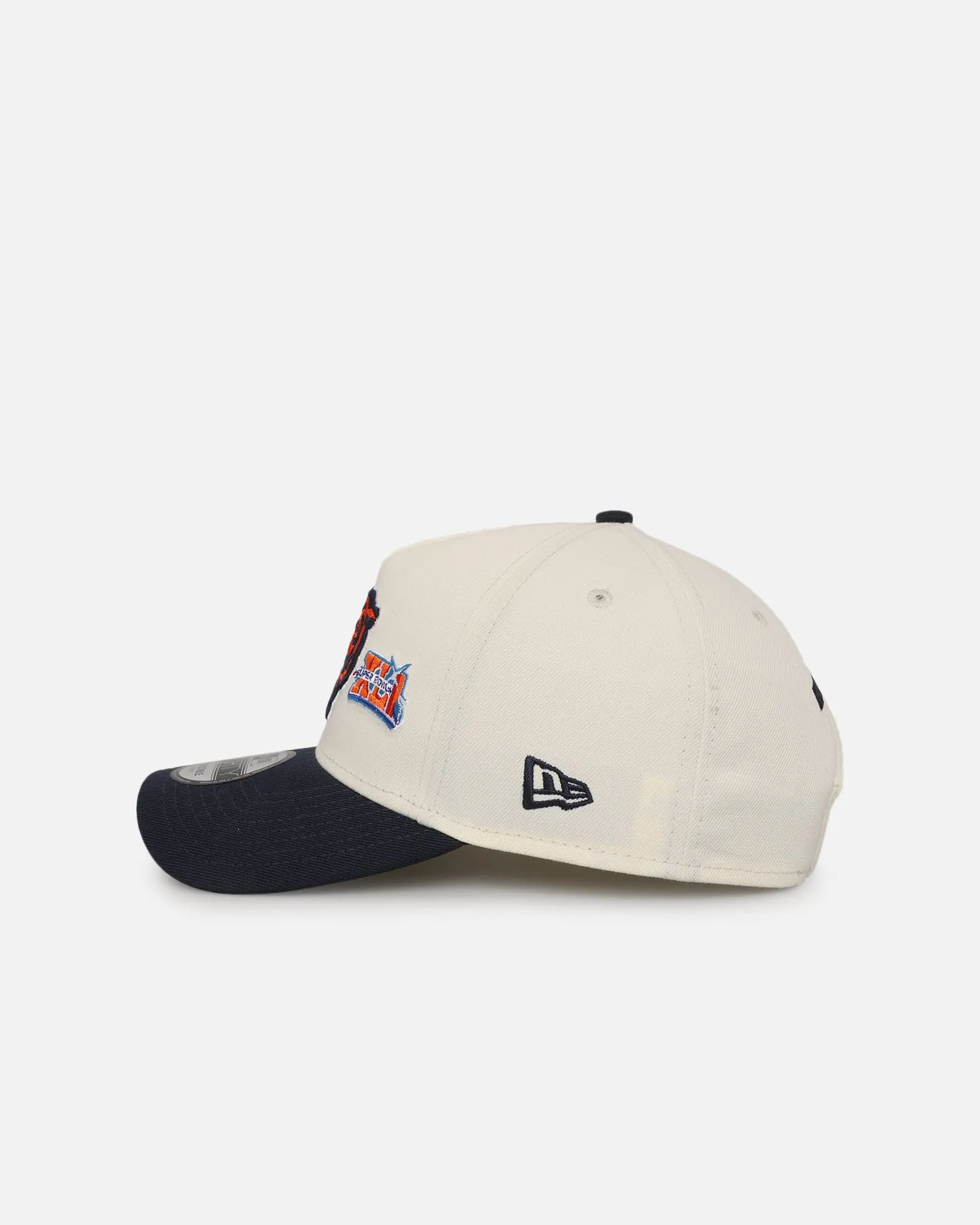 New Era Chicago Bears 'Super Bowl Logos' 9FORTY A-Frame Snapback Chrome sold by Culture Kings product image thumbnail 4