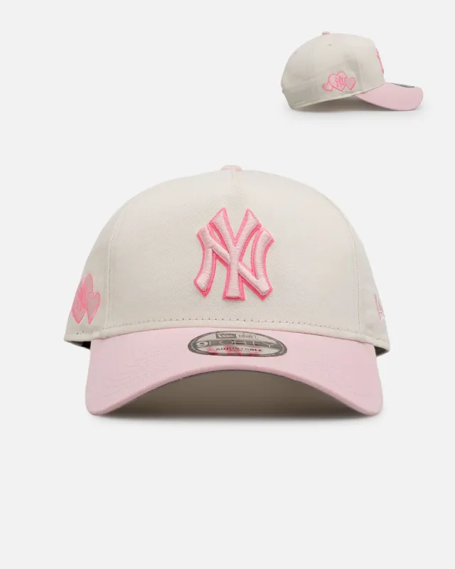 New Era New York Yankees 'Lover's Club' 9FORTY A-Frame Snapback Chrome sold by Culture Kings