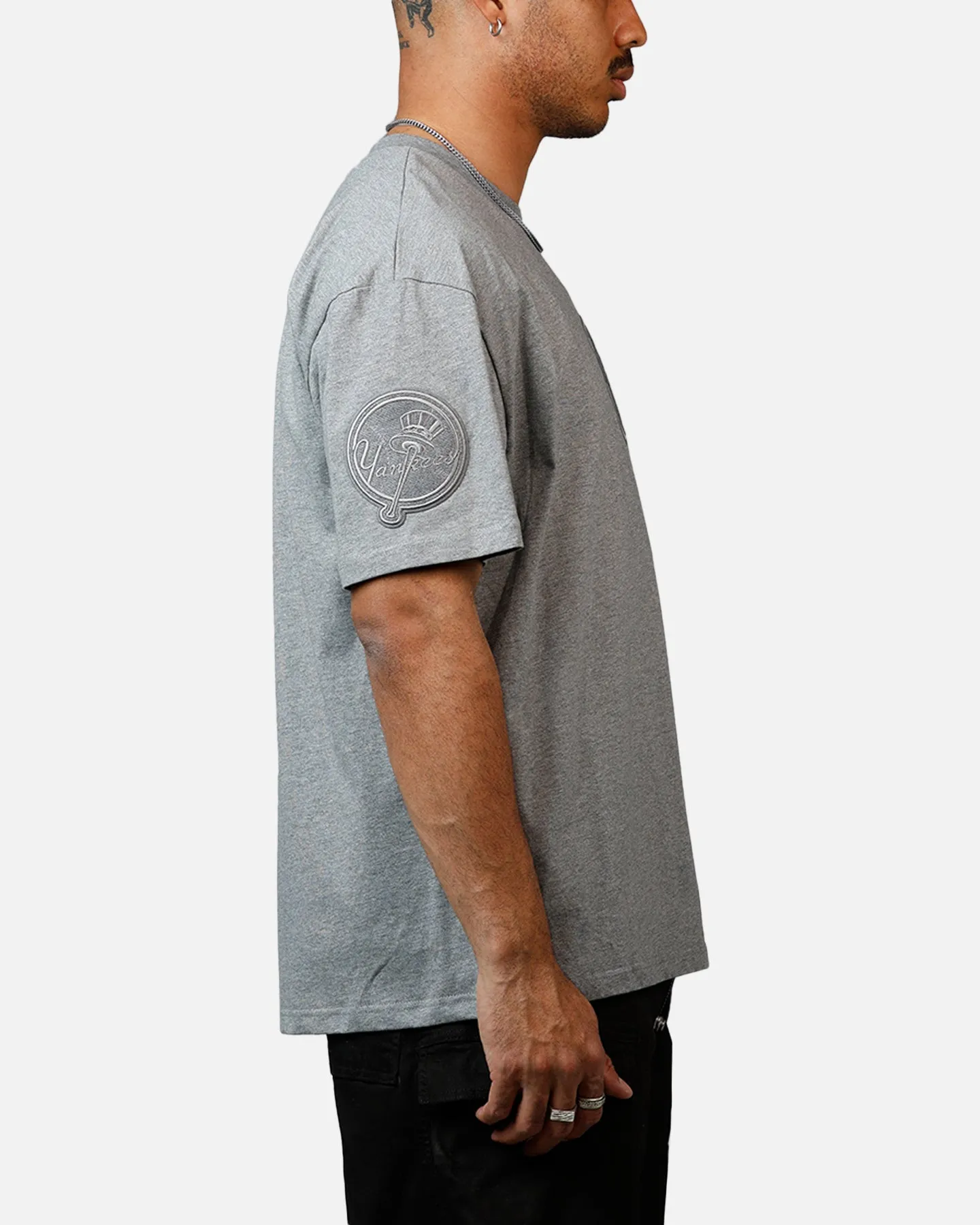 Pro Standard New York Yankees Reverse French Terry T-Shirt Grey sold by Culture Kings product image thumbnail 4