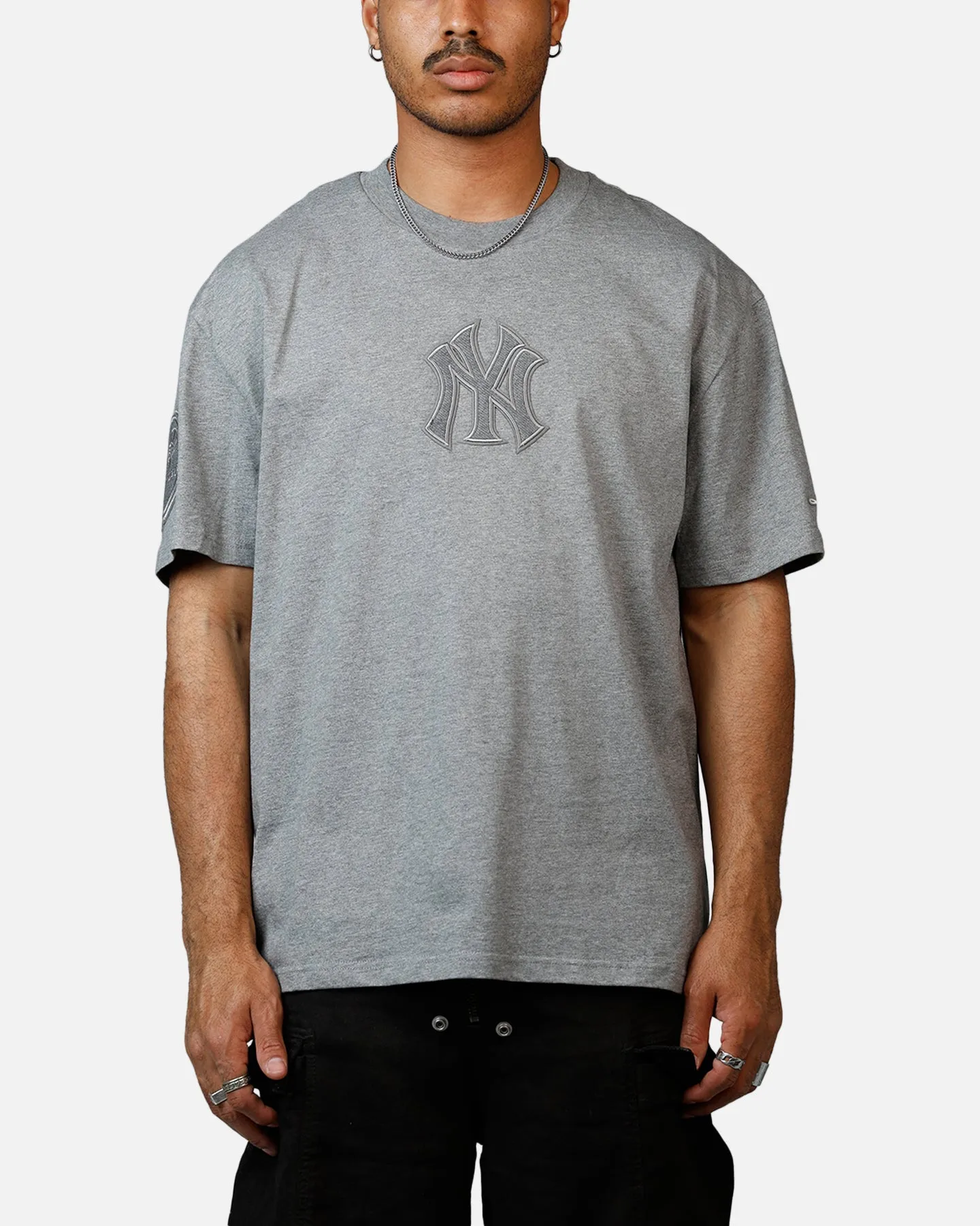 Pro Standard New York Yankees Reverse French Terry T-Shirt Grey sold by Culture Kings