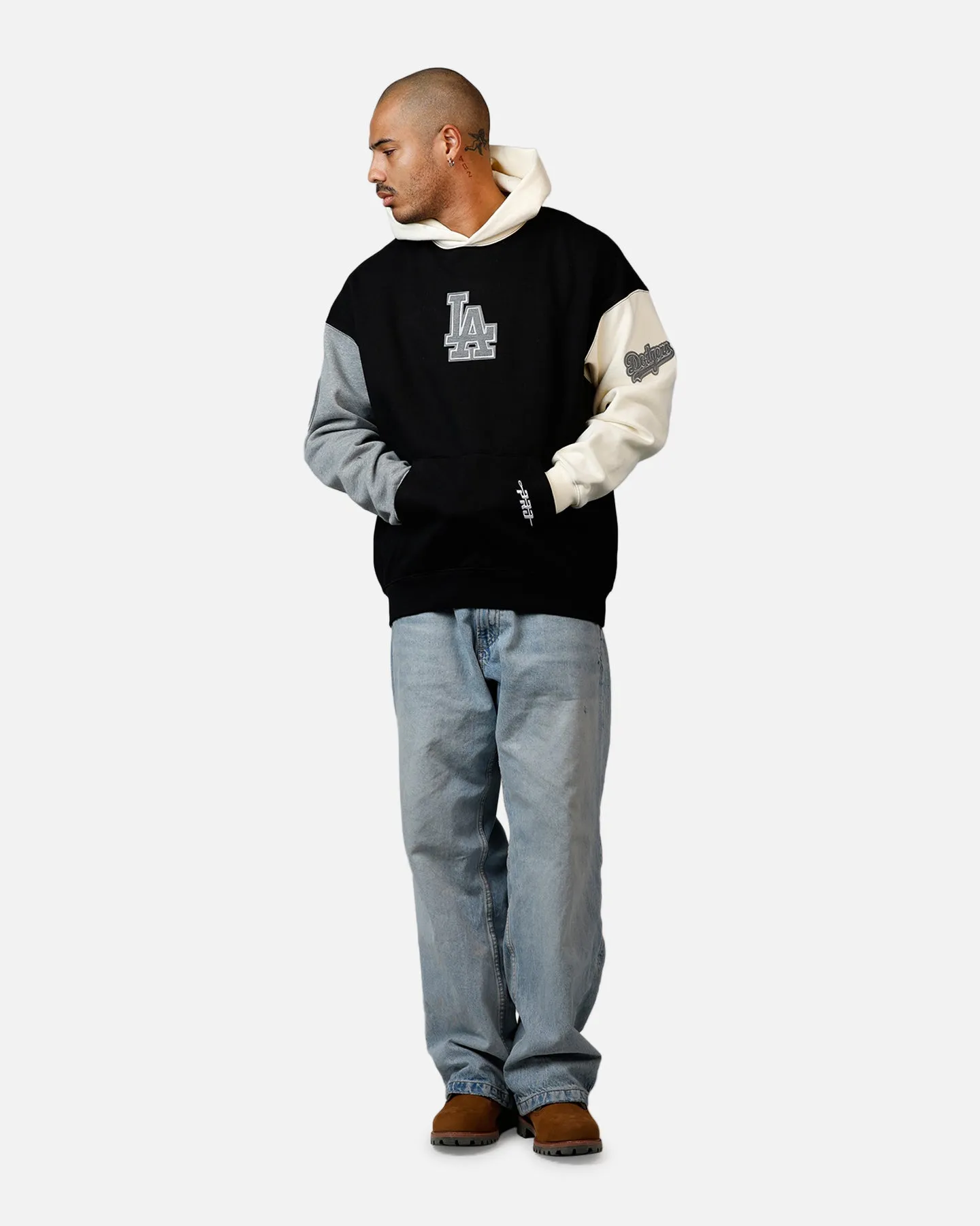Pro Standard Los Angeles Dodgers Reverse French Terry Hoodie Black/Grey sold by Culture Kings product image thumbnail 3