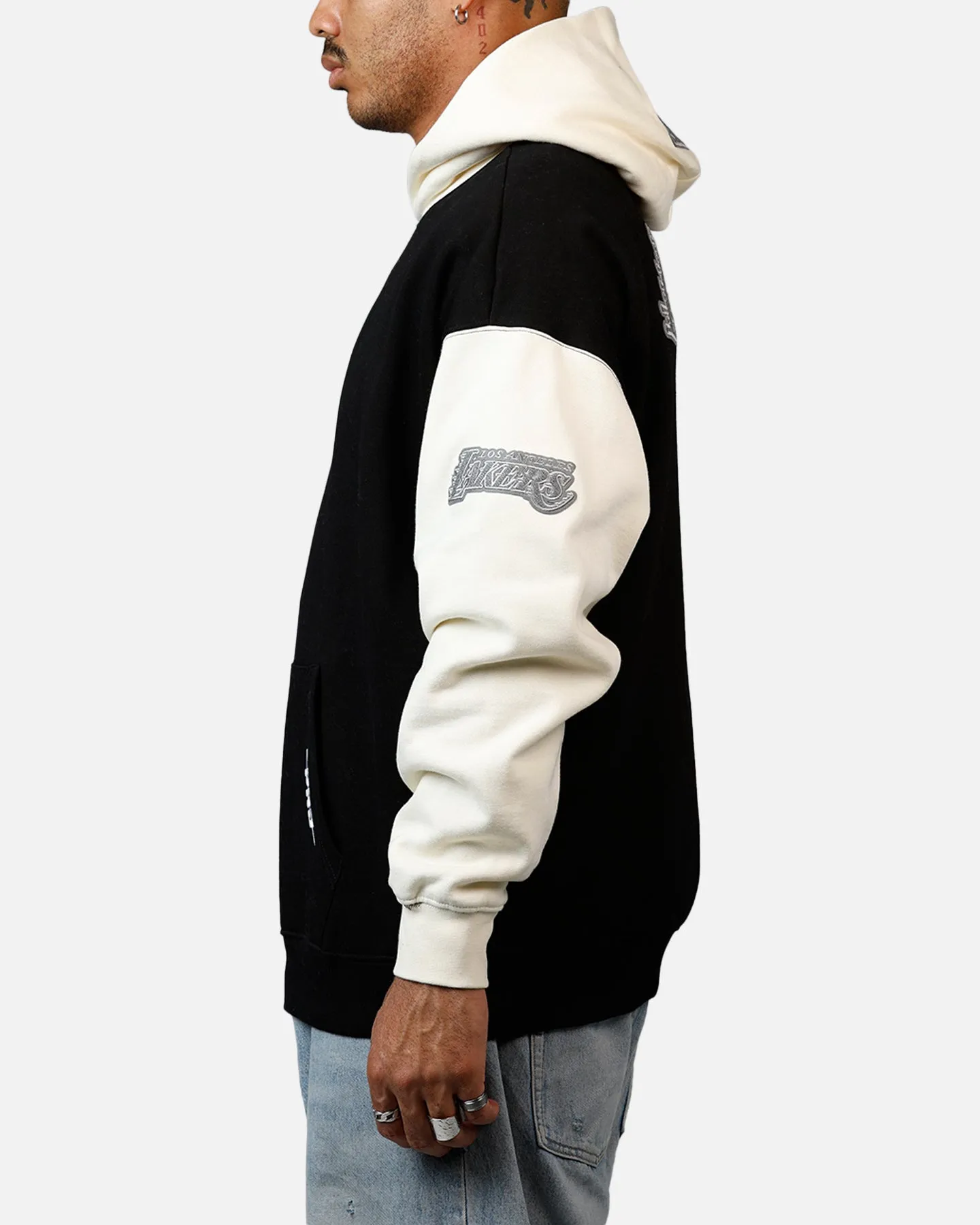 Pro Standard Los Angeles Lakers Reverse French Terry Hoodie Black/Grey sold by Culture Kings product image thumbnail 5