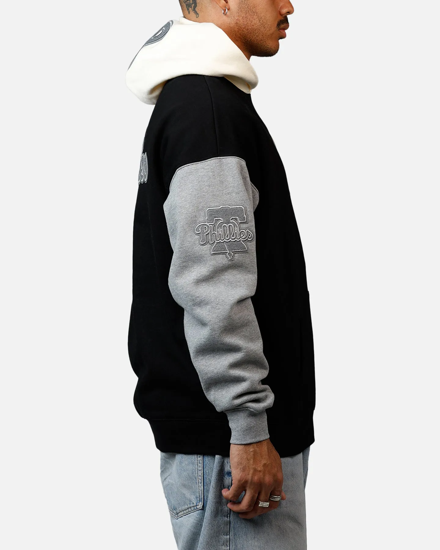 Pro Standard Philadelphia Phillies Reverse French Terry Hoodie Black/Grey sold by Culture Kings product image thumbnail 4