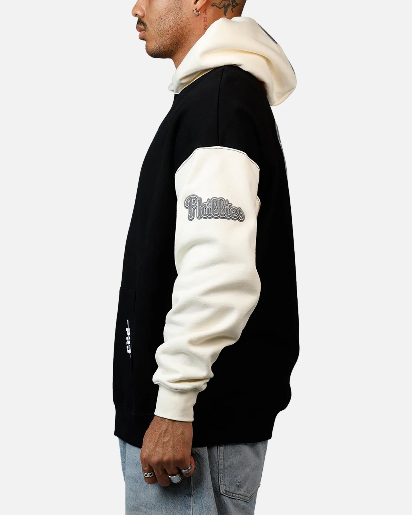 Pro Standard Philadelphia Phillies Reverse French Terry Hoodie Black/Grey sold by Culture Kings product image thumbnail 5