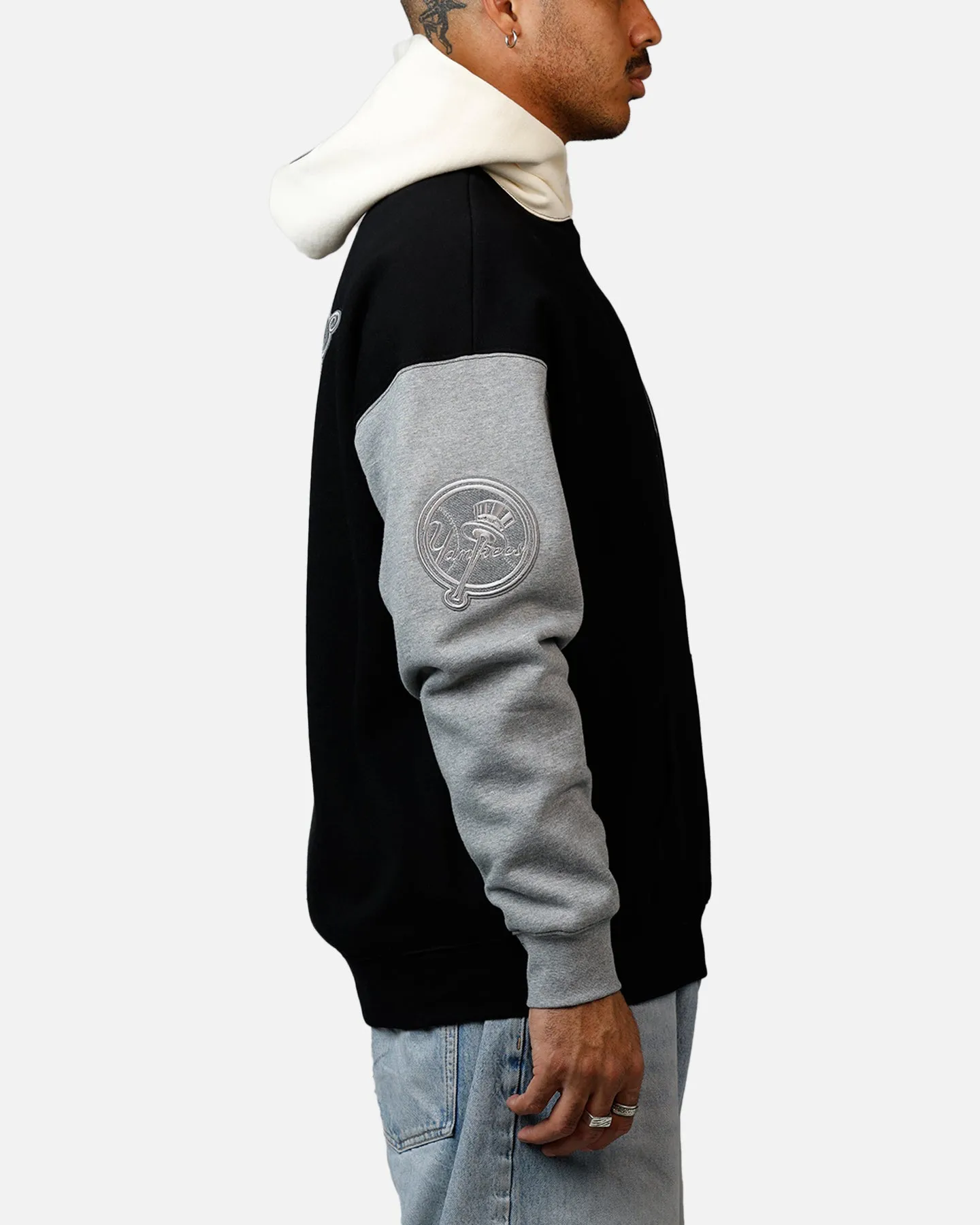 Pro Standard New York Yankees Reverse French Terry Hoodie Black/Grey sold by Culture Kings product image thumbnail 4