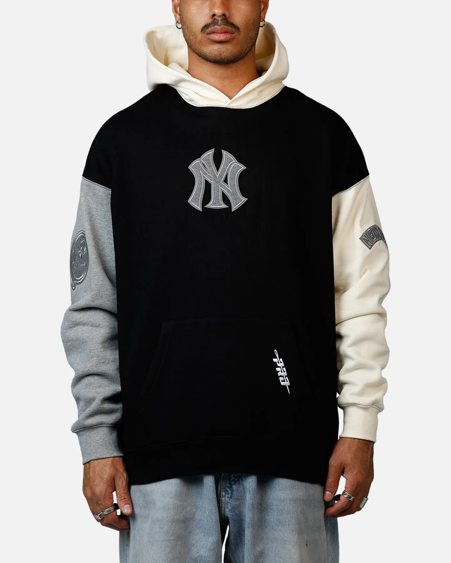 Pro Standard New York Yankees Reverse French Terry Hoodie Black/Grey sold by Culture Kings