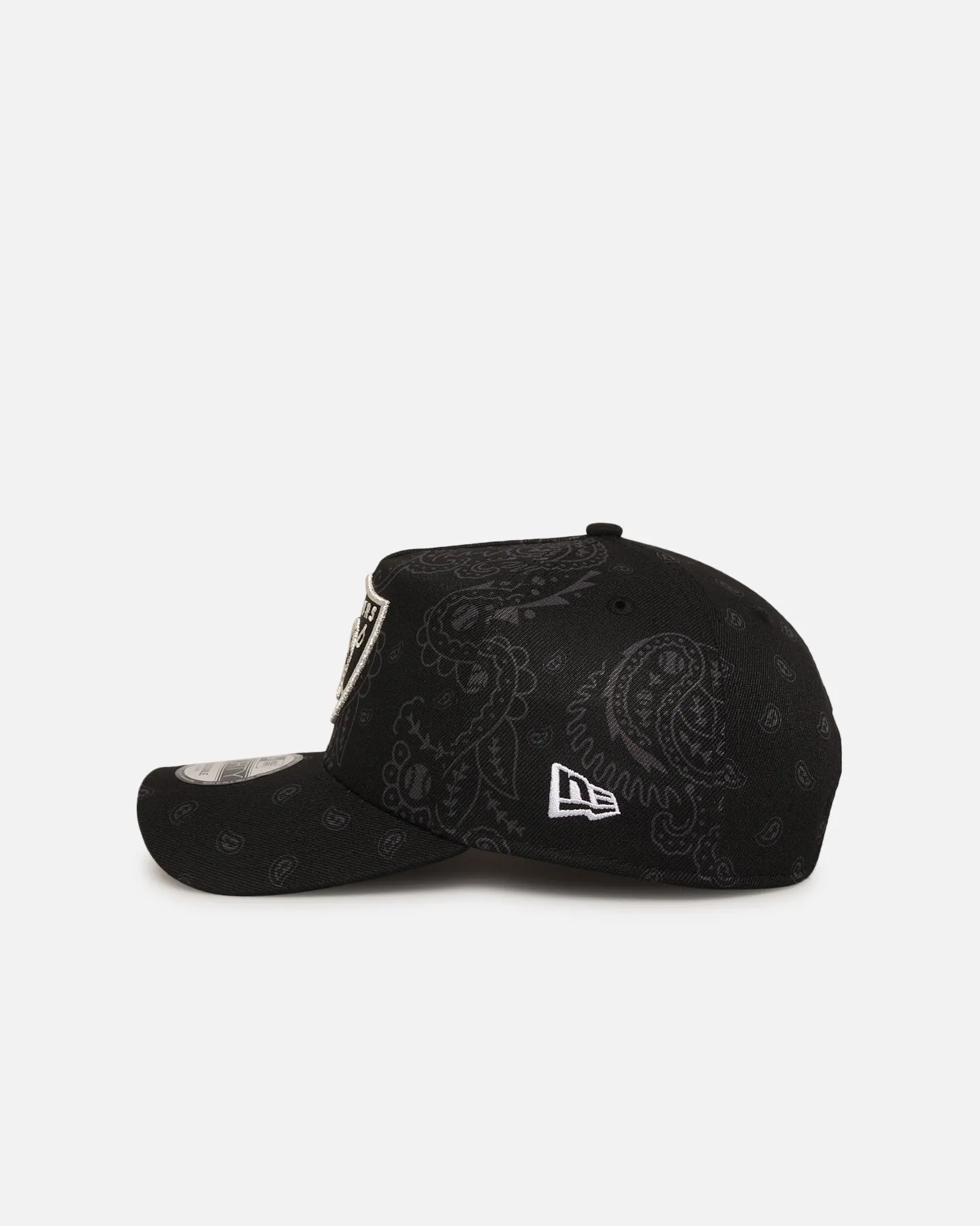 New Era Las Vegas Raiders 'Tonal Paisley' 9FORTY A-Frame Snapback Black sold by Culture Kings product image thumbnail 4