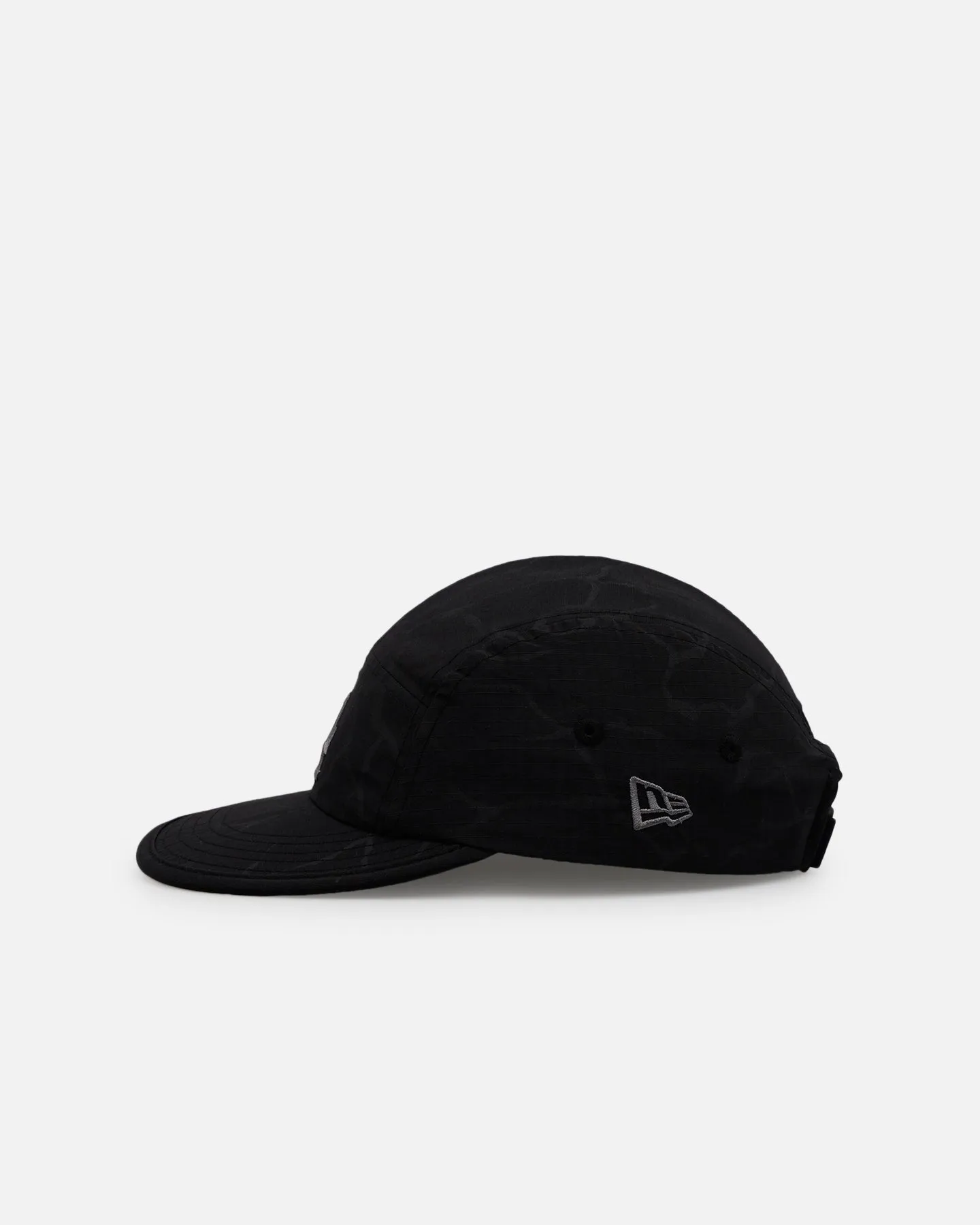 New Era Los Angeles Dodgers 'Reflective Lightning' TWENTY9 Strapback Black sold by Culture Kings product image thumbnail 4