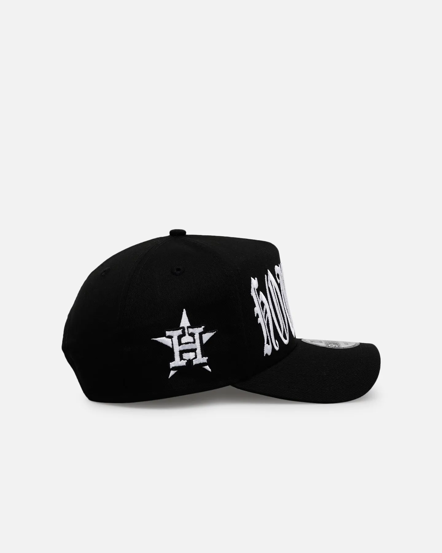 New Era Houston Astros 'Oversized Gothic Script Crown' 9FORTY A-Frame Snapback Black/White sold by Culture Kings product image thumbnail 3