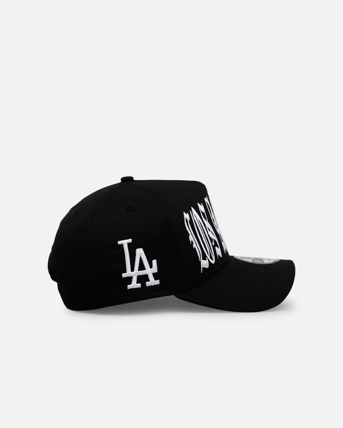 New Era Los Angeles Dodgers 'Oversized Gothic Script Crown' 9FORTY A-Frame Snapback Black/White sold by Culture Kings product image thumbnail 3