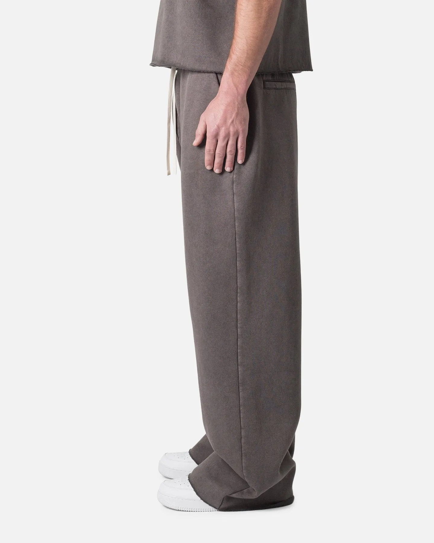 MNML Washed Ultra Baggy Sweatpants Washed Black sold by Culture Kings product image thumbnail 4