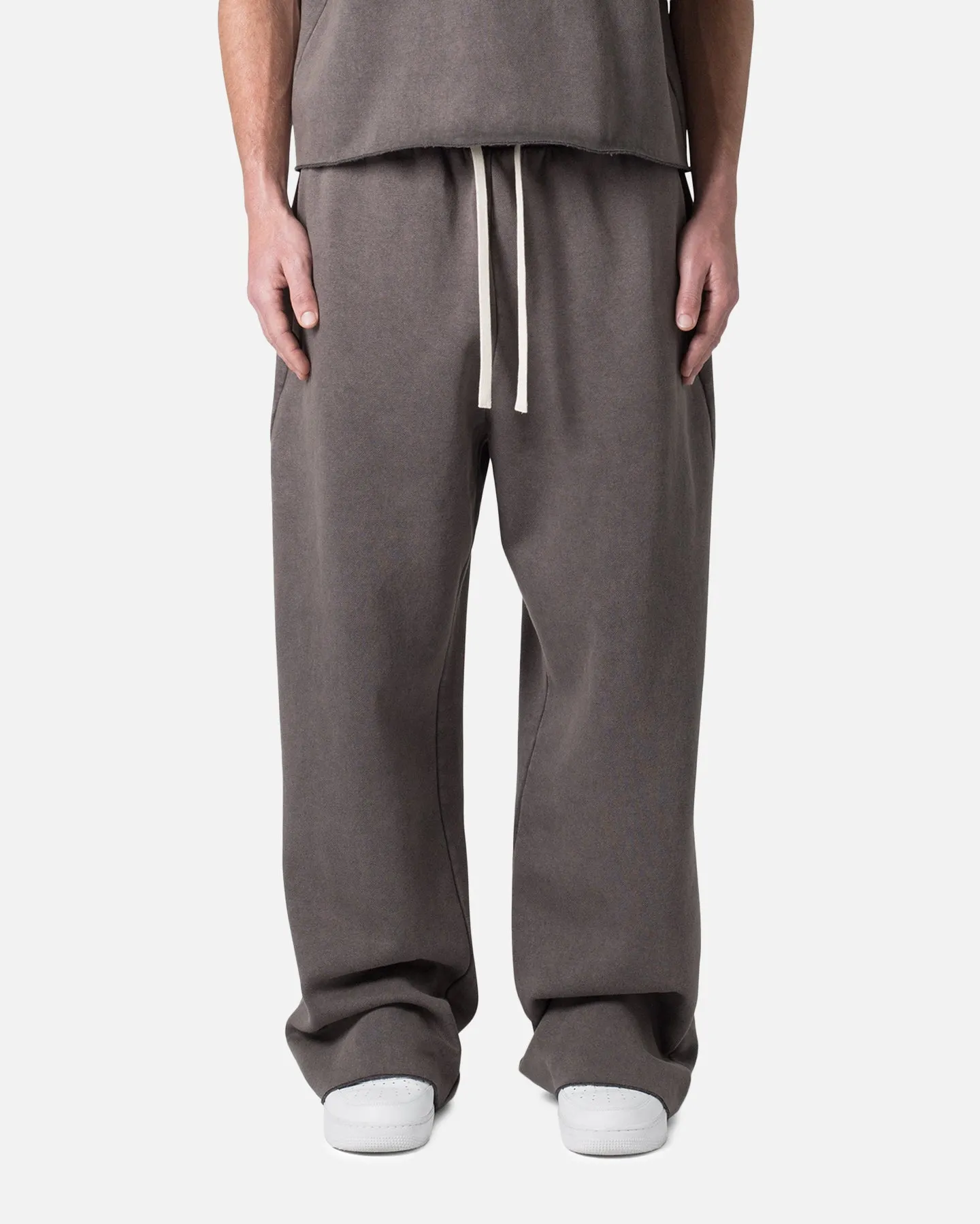 MNML Washed Ultra Baggy Sweatpants Washed Black sold by Culture Kings product image thumbnail 2