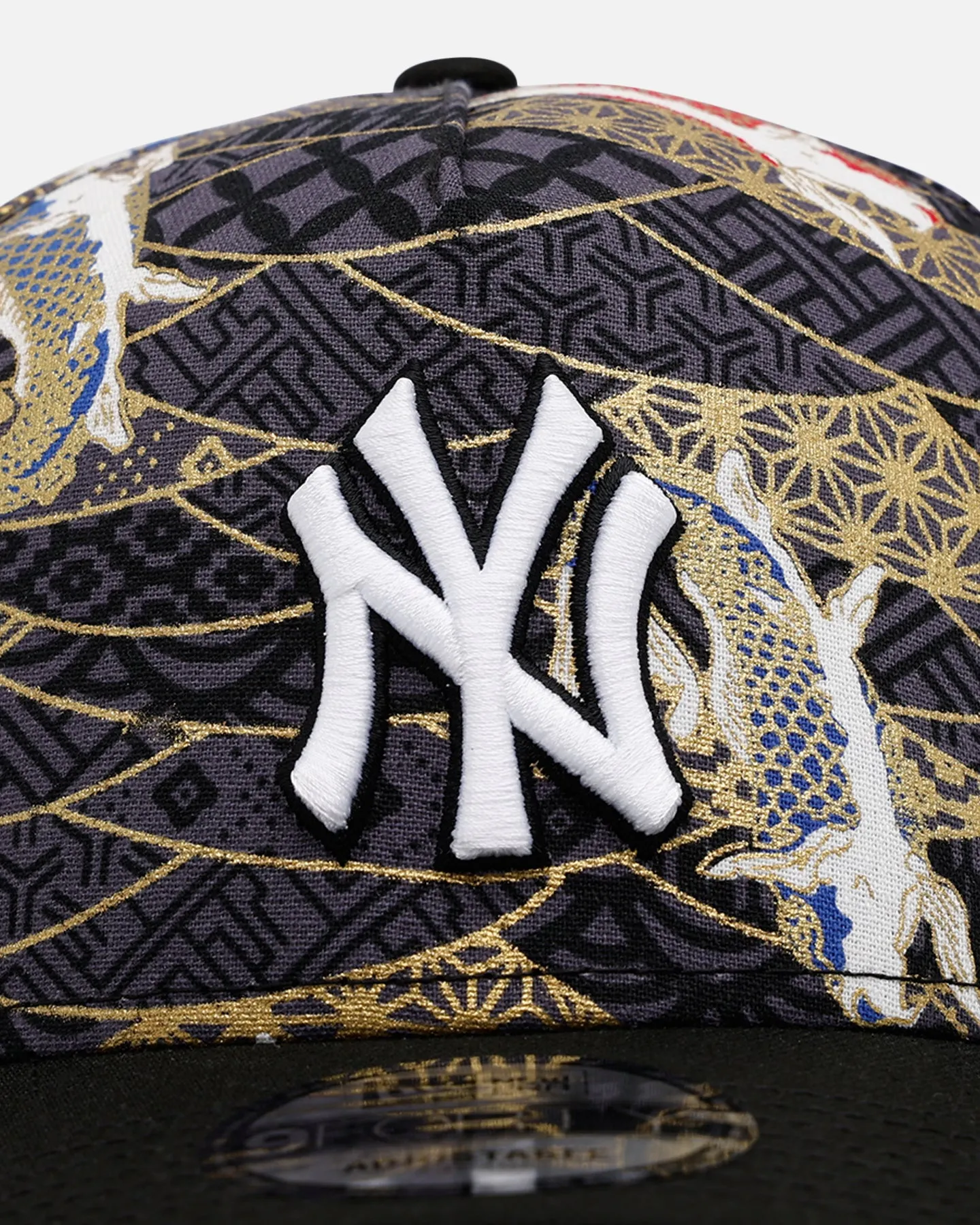 New Era New York Yankees 'Koi' 9FORTY A-Frame Snapback Black/Multi-Colored sold by Culture Kings product image thumbnail 5