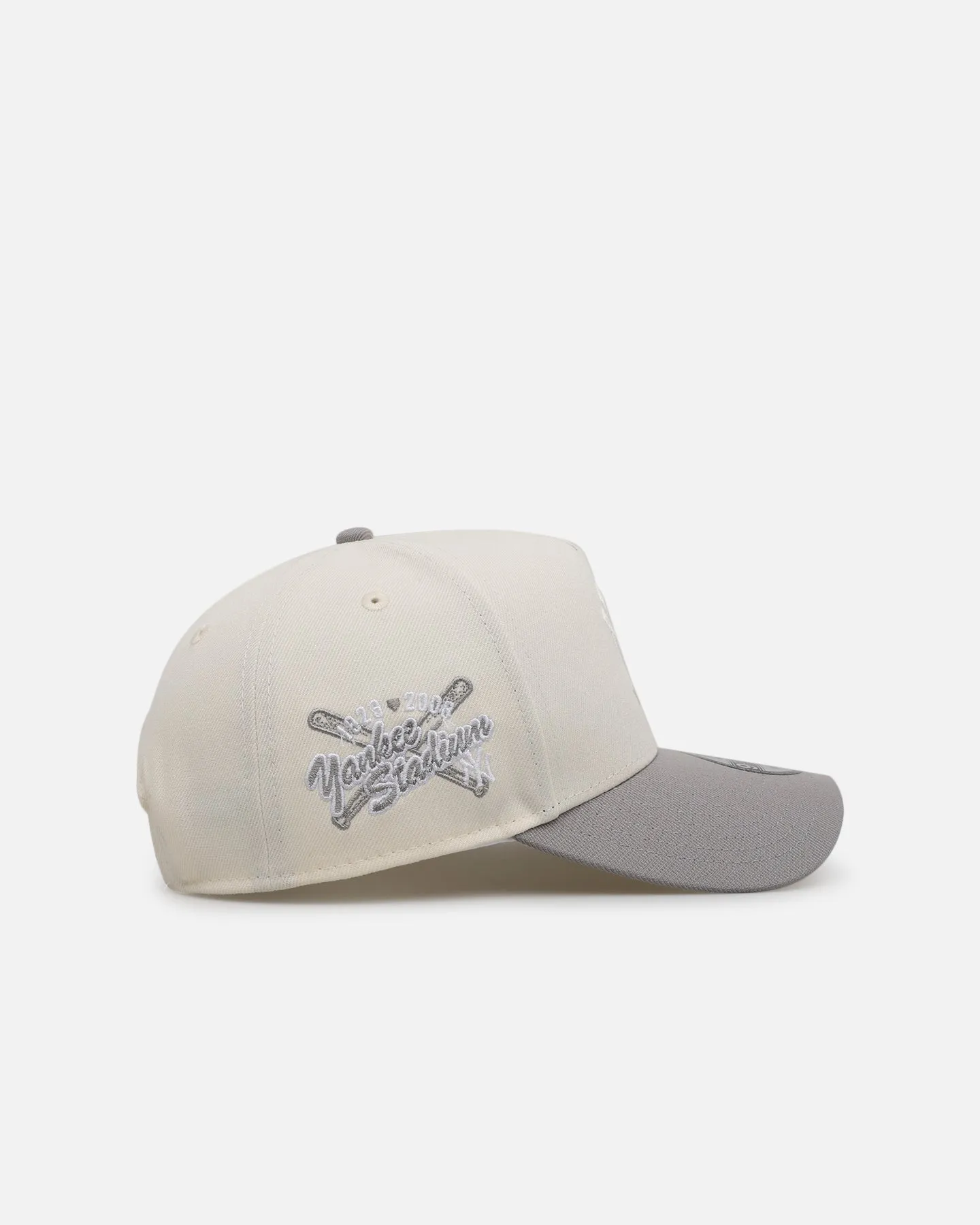 New Era New York Yankees 'Too Clean' 9FORTY A-Frame Snapback Chrome sold by Culture Kings product image thumbnail 3