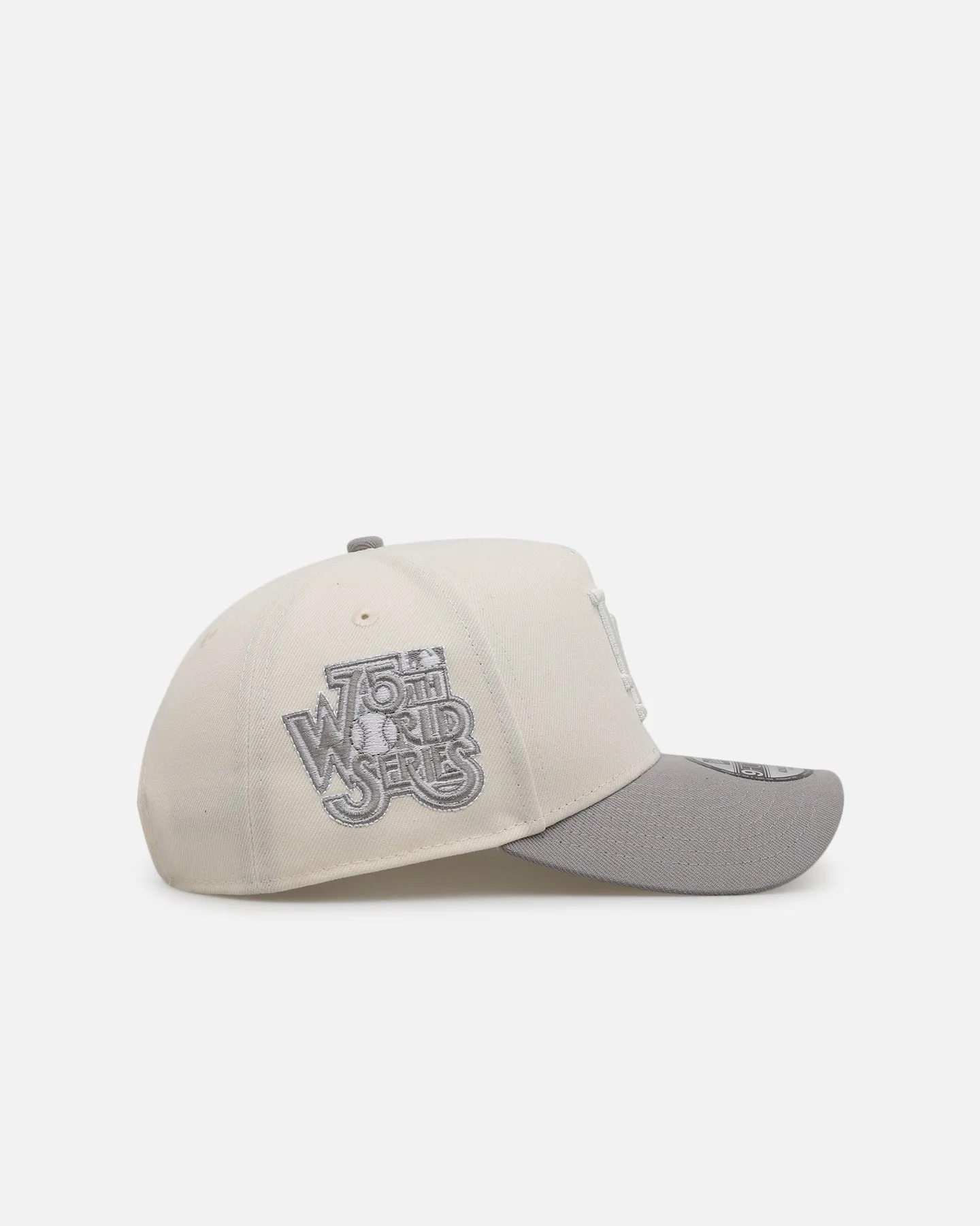 New Era Los Angeles Dodgers 'Too Clean' 9FORTY A-Frame Snapback Chrome sold by Culture Kings product image thumbnail 3