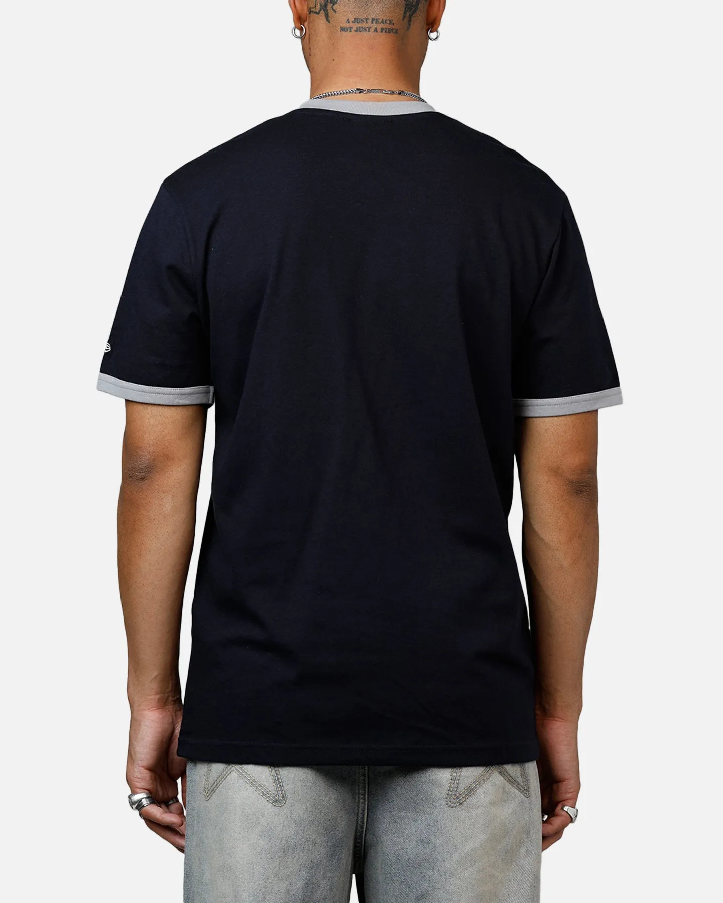 New Era New York Yankees Throwback V-Neck T-Shirt Royal Navy sold by Culture Kings product image thumbnail 2