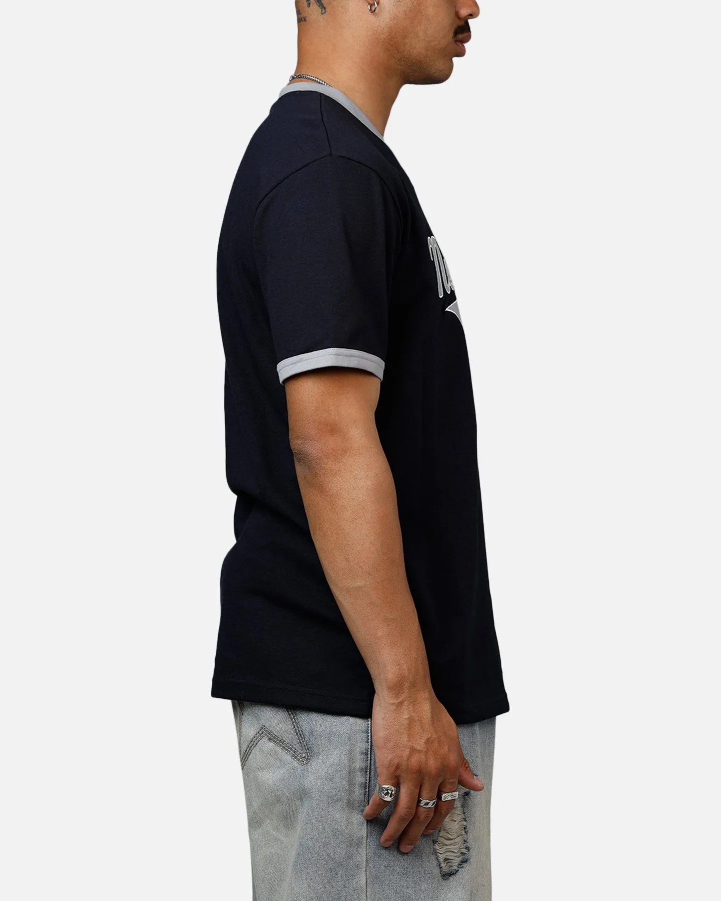 New Era New York Yankees Throwback V-Neck T-Shirt Royal Navy sold by Culture Kings product image thumbnail 4
