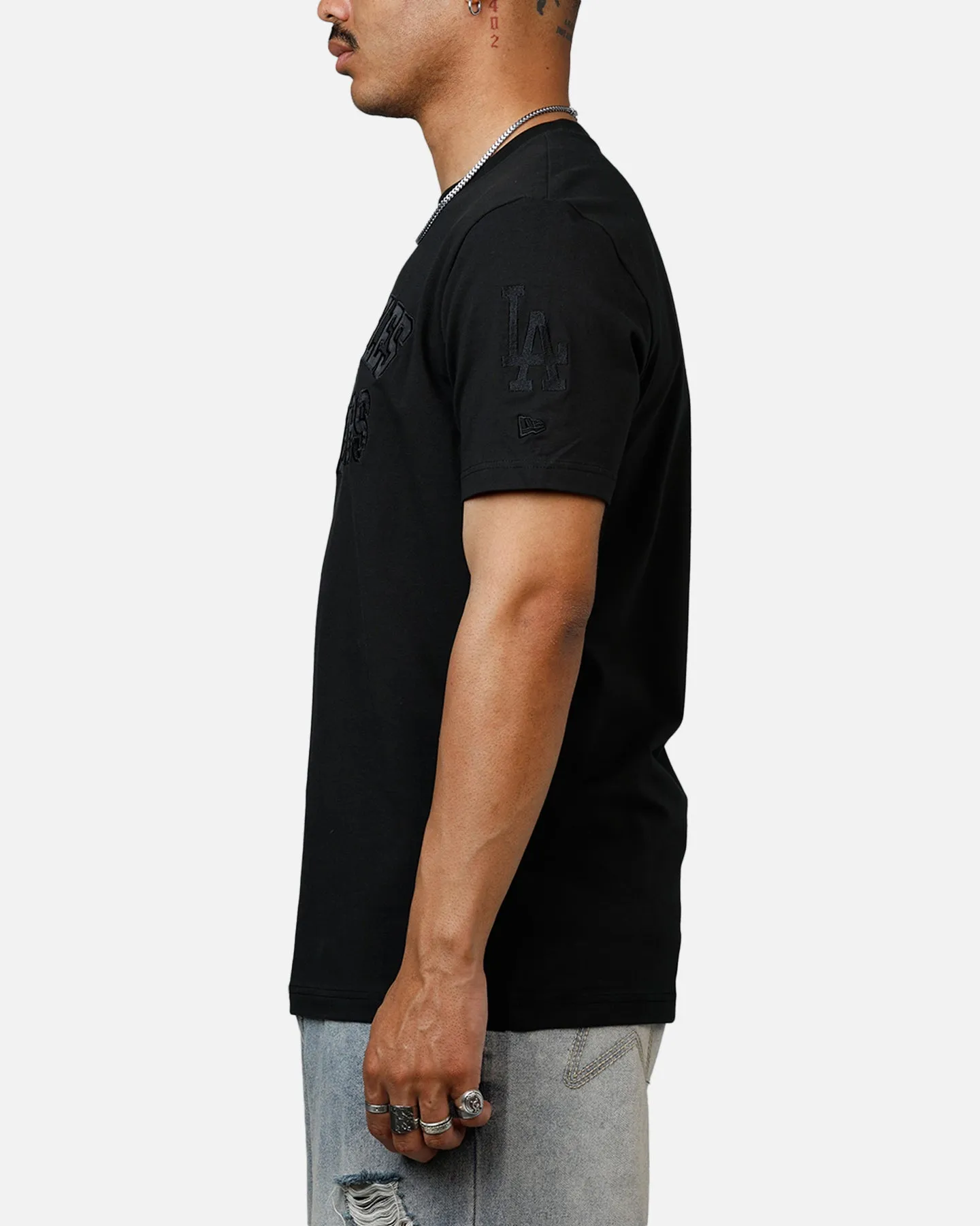 New Era Los Angeles Dodgers Logo Select T-Shirt Black/Black sold by Culture Kings product image thumbnail 5