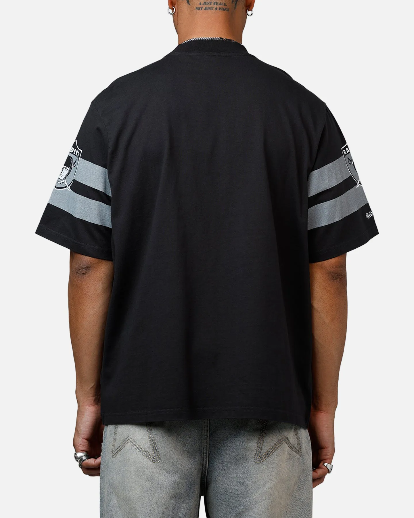 Mitchell & Ness Las Vegas Raiders Marcus Allen Boxy T-Shirt Faded Black sold by Culture Kings product image thumbnail 2