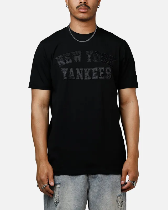New Era New York Yankees Logo Select T-Shirt Black/Black sold by Culture Kings