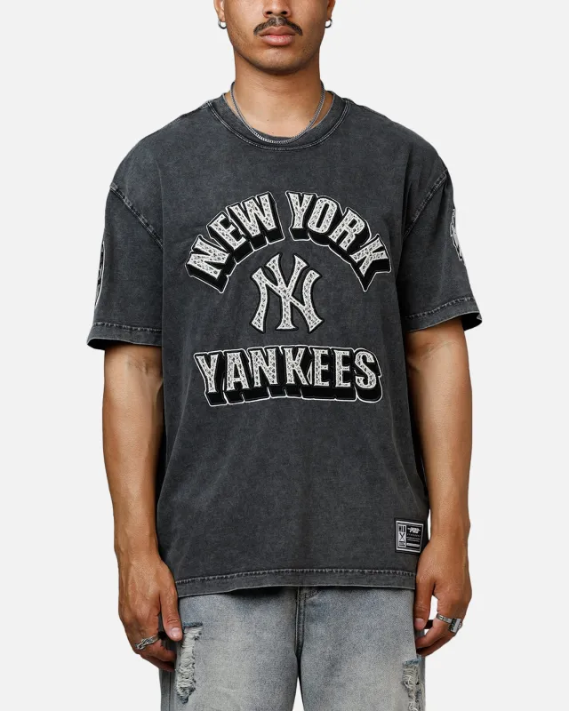Pro Standard New York Yankees Raffia T-Shirt Black Acidwash sold by Culture Kings