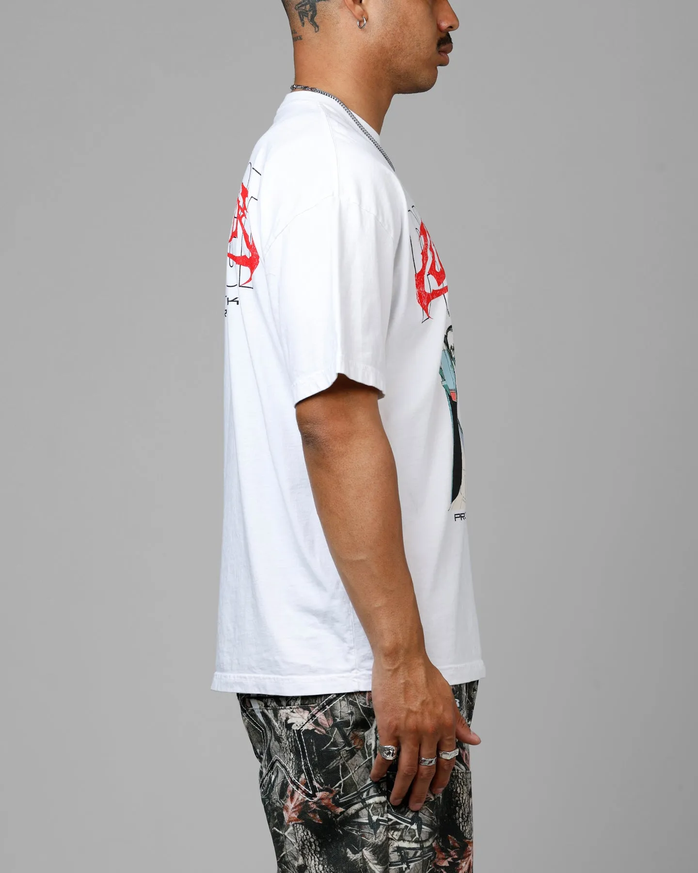 Loiter Cyber Geisha Vintage T-Shirt White sold by Culture Kings product image thumbnail 4